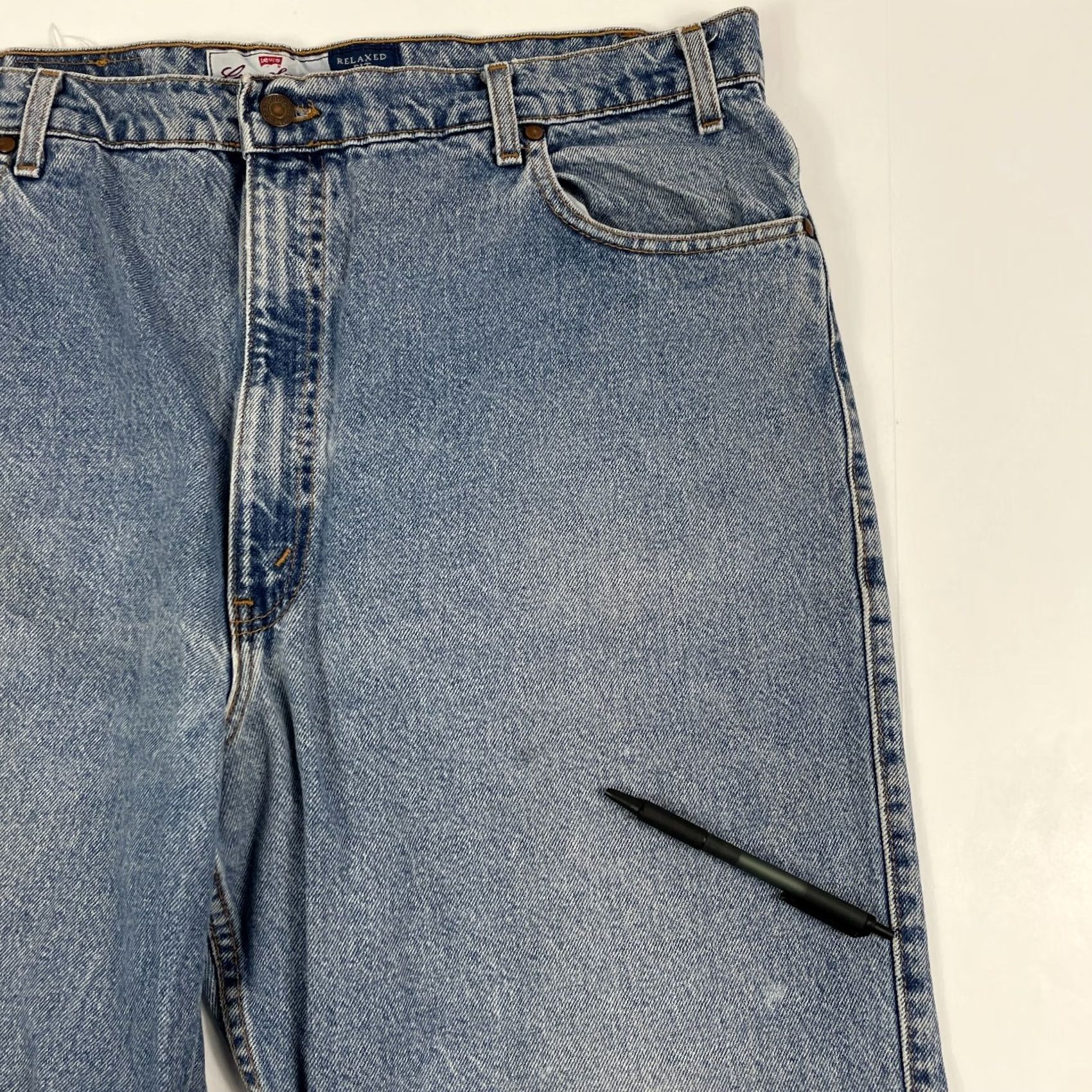 Levi's Levi's 540 Vintage Jeans Men 42 x 30 Blue Relaxed Straight Leg Mid Wash - Medium Size Size US 42 / EU 58 - 3 Thumbnail