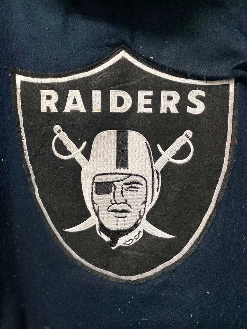 NFL vintage nfl oakland raiders big logo back bomber jacket Size US XL / EU 56 / 4 - 11 Thumbnail
