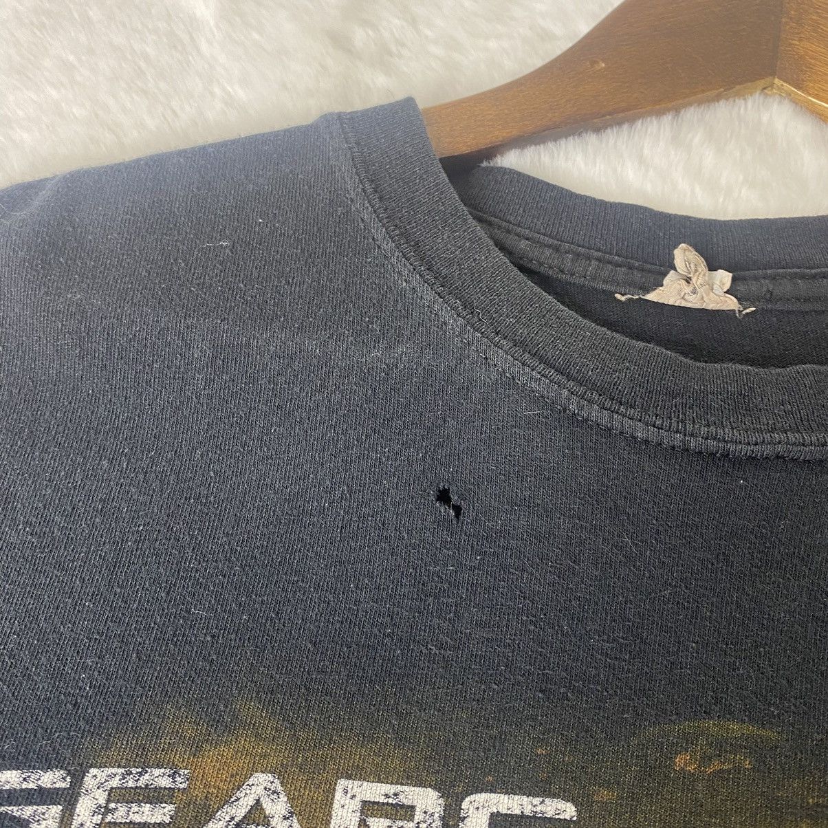 Vintage Vintage Y2K Gears Of War 2 Video Game Promo T Shirt Size US XL / EU 56 / 4 - 5 Thumbnail