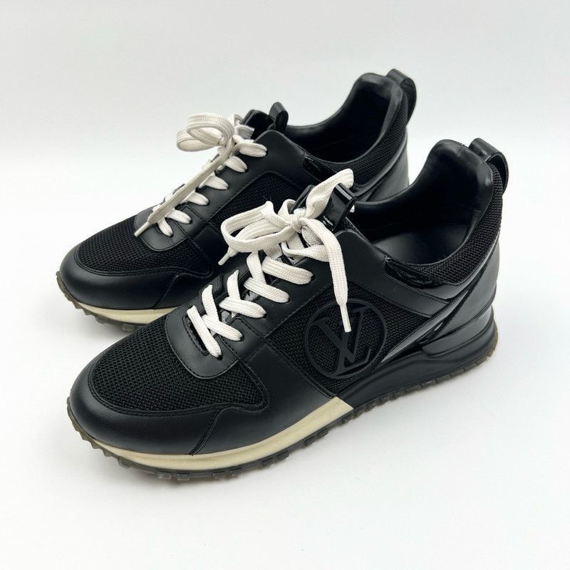 Louis Vuitton Louis Vuitton Casual Versatile Sneakers in Black - Size US 5.5 / EU 38 - 1 Thumbnail