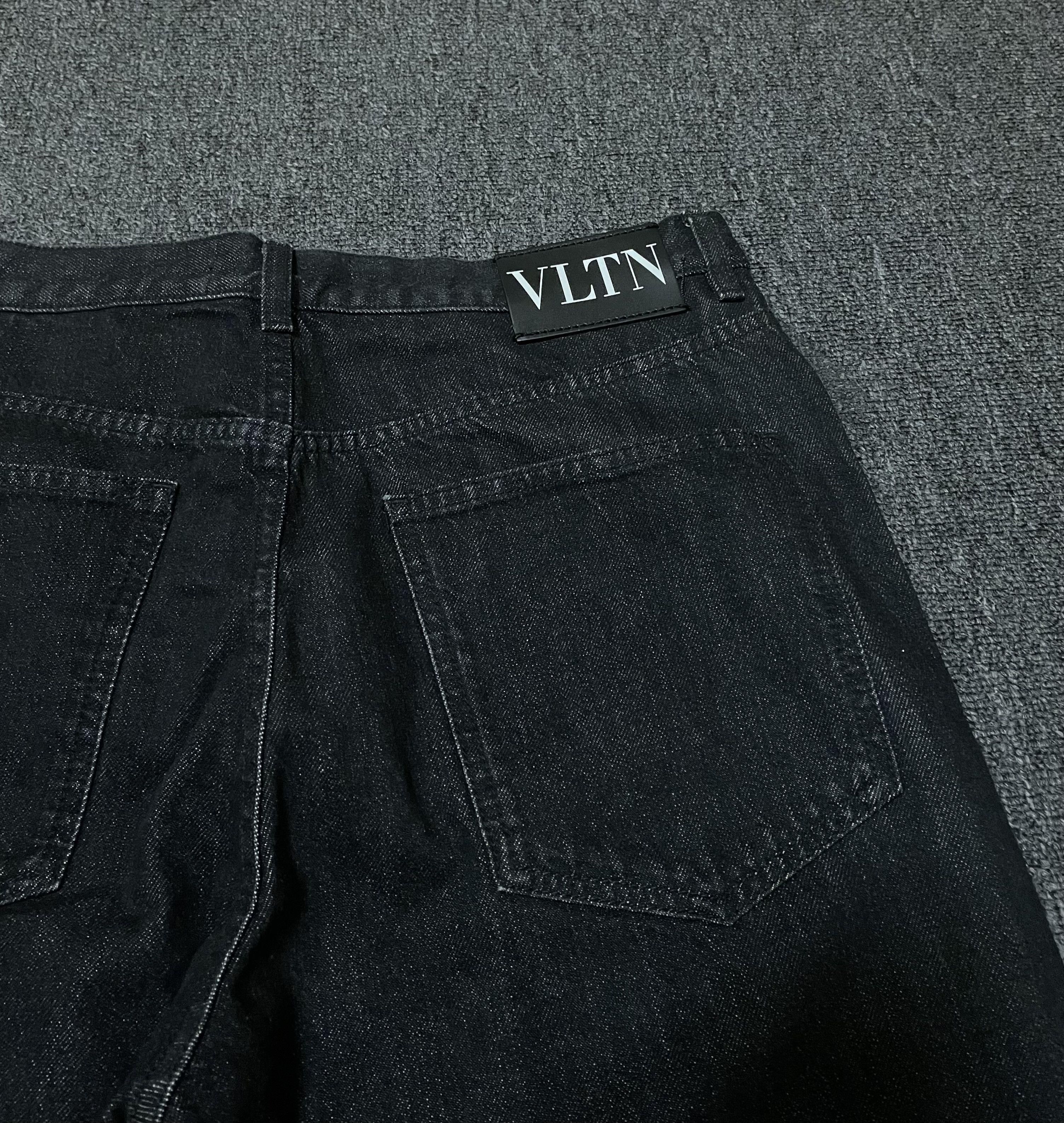 Valentino Valentino men's jeans size 32 Size US 32 / EU 48 - 5 Thumbnail
