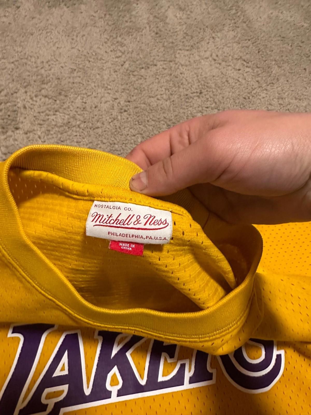 Mitchell & Ness Mitchell Shaq Lakers T Shirt Men's Shaquille O'Neal Sz L Size US L / EU 52-54 / 3 - 4 Thumbnail