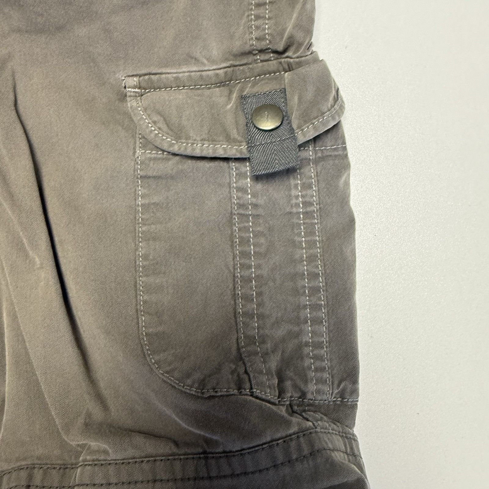 Kuhl Kuhl Hiking Cargo Shorts Womens 12 Casual Outdoors Pockets ( Size 34" / US 12 / IT 48 - 3 Thumbnail