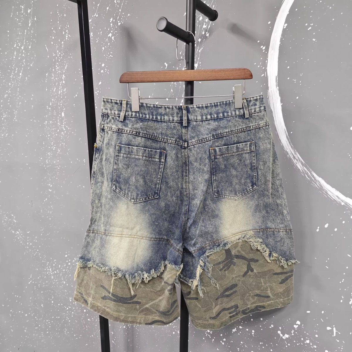 Jean Patchwork Camo Jean Shorts Size US 31 - 4 Thumbnail