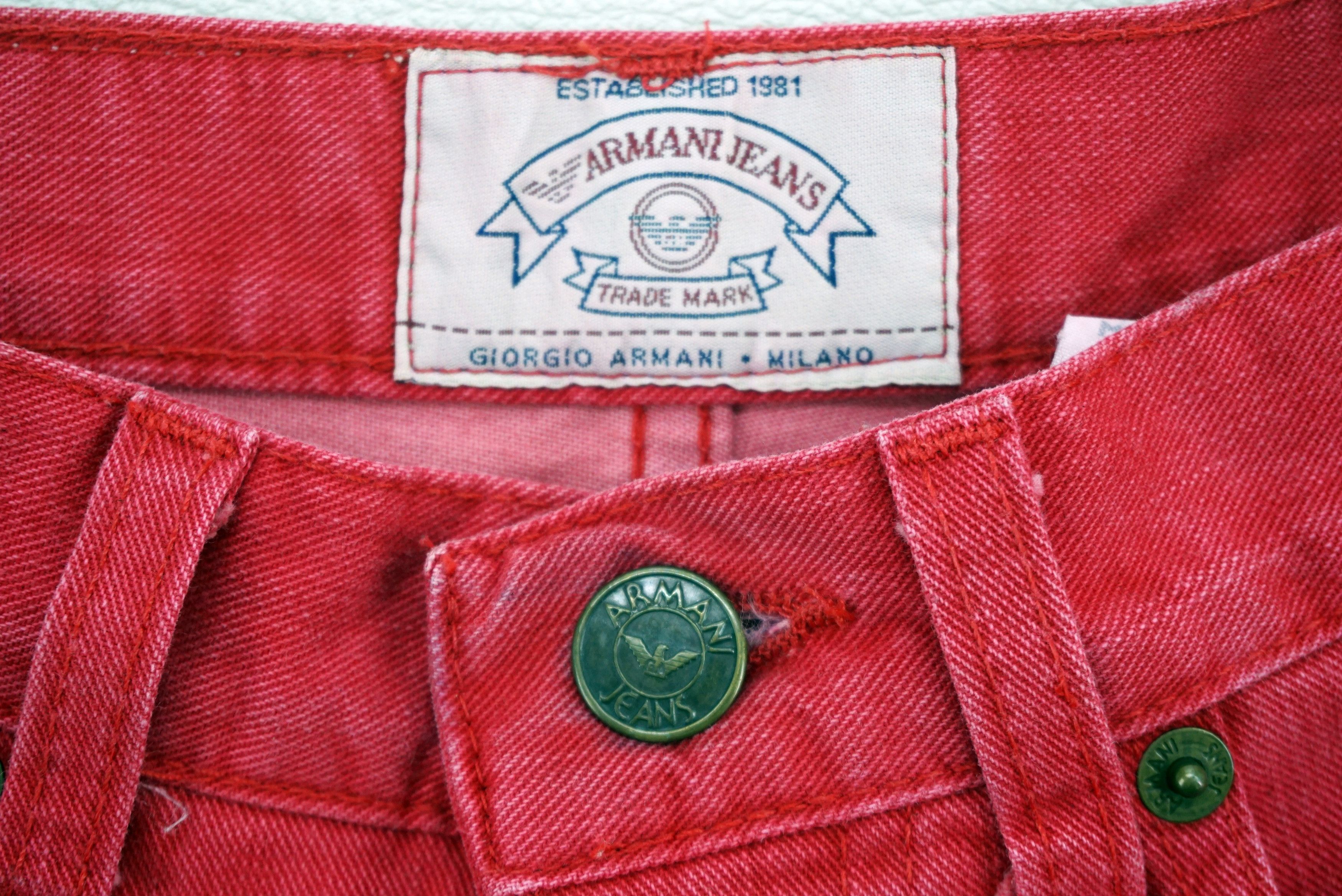 Armani Distressed Jeans W24xL31.75 High-Waisted Denim Made in Italy Size 24" / US 00 / IT 34 - 7 Thumbnail