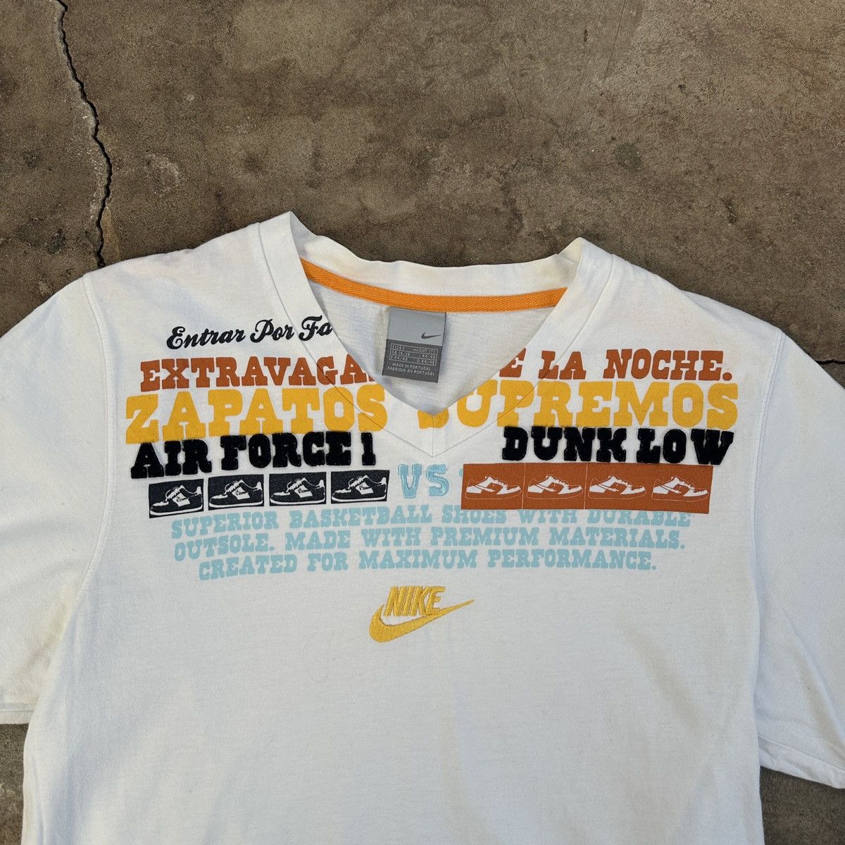 Nike × Vintage Vintage Nike Air Force 1 vs Dunk Low T-Shirt Size US S / EU 44-46 / 1 - 3 Thumbnail