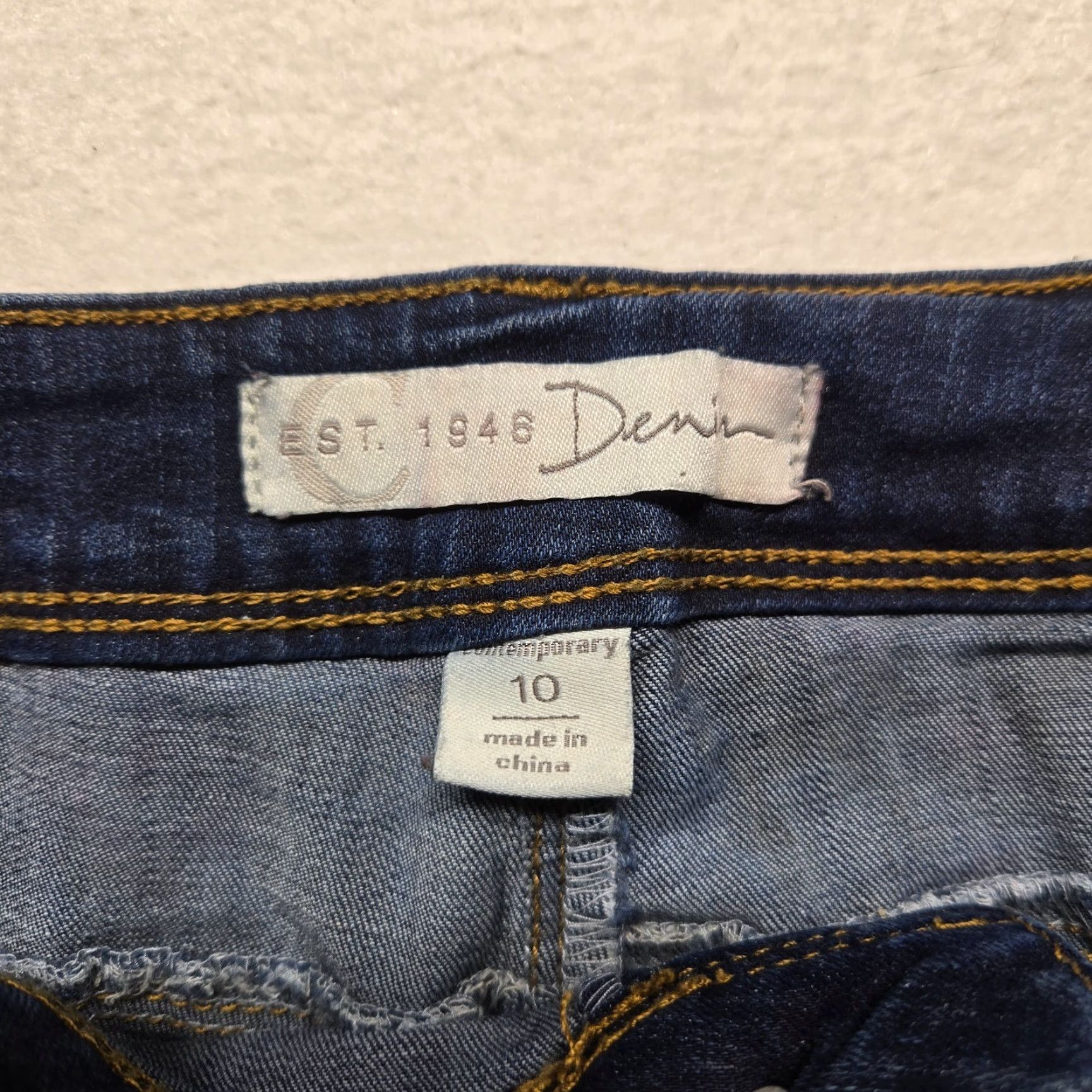 Vintage Cato Mid-Rise Bermuda Jeans Adult Women's 10 Dark Blue Solid Stretch Pockets Classic Size 32" / US 10 / IT 46 - 2 Thumbnail
