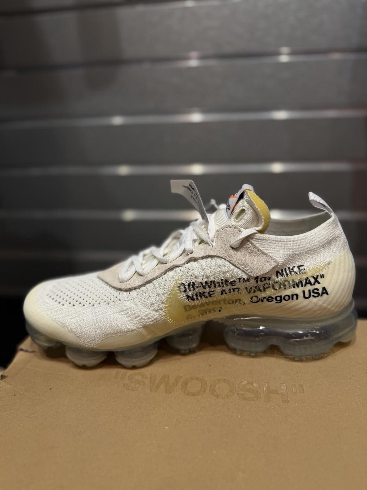 Nike 2018 Nike Off-White x Air VaporMax Style AA3831-100 Size 9M Size US 9 / EU 42 - 7 Thumbnail