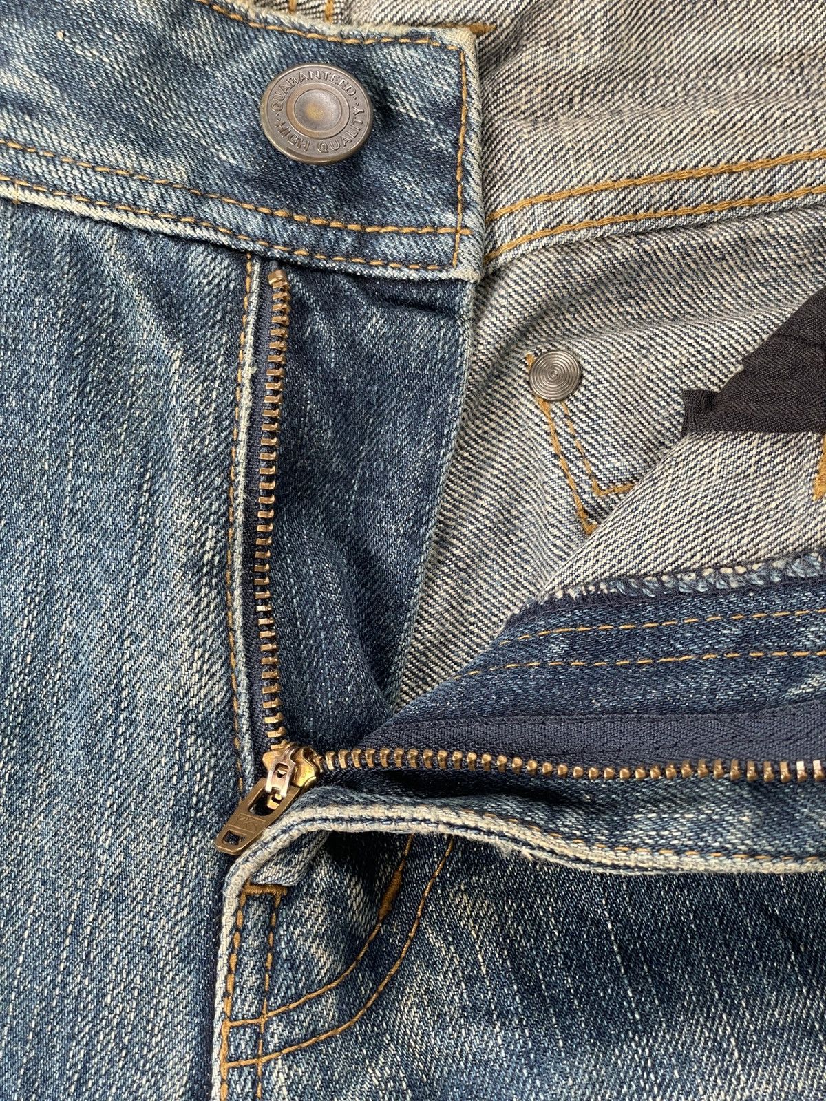 Japanese Brand Rattle Trap Early 2000 Faded Blue Distressed Denim Jeans Size US 31 - 9 Thumbnail