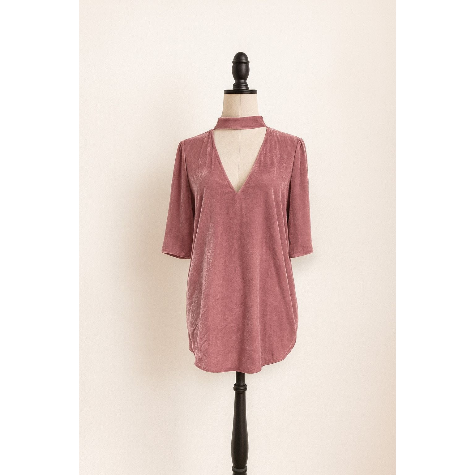 Paige Paige Pink Velvet Double V Choker Top | Short Sleeve | Size Size M / US 6-8 / IT 42-44 - 1 Thumbnail