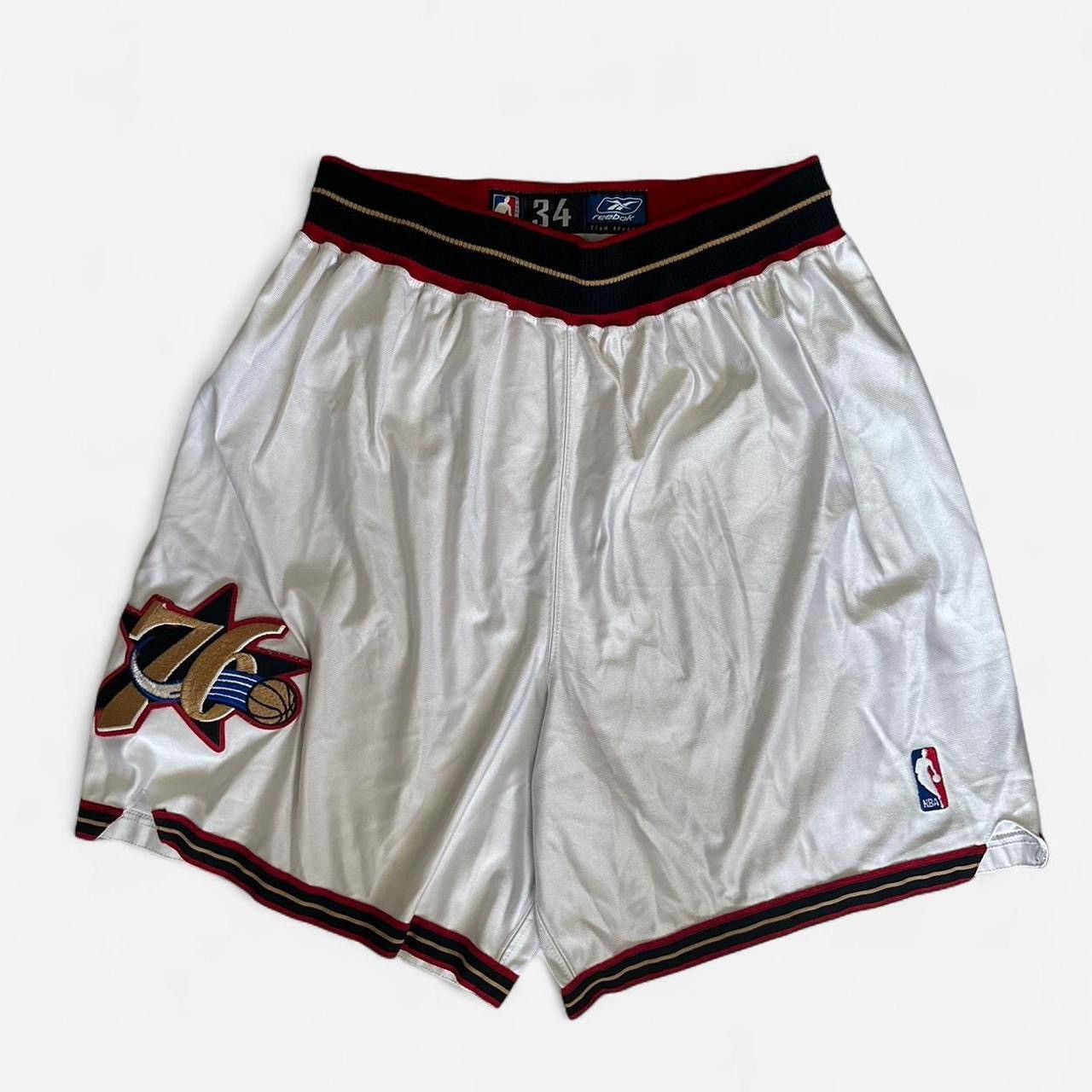 Reebok Vintage Reebok Philadelphia 76’ers team issued shorts Size US 34 / EU 50 - 1 Thumbnail