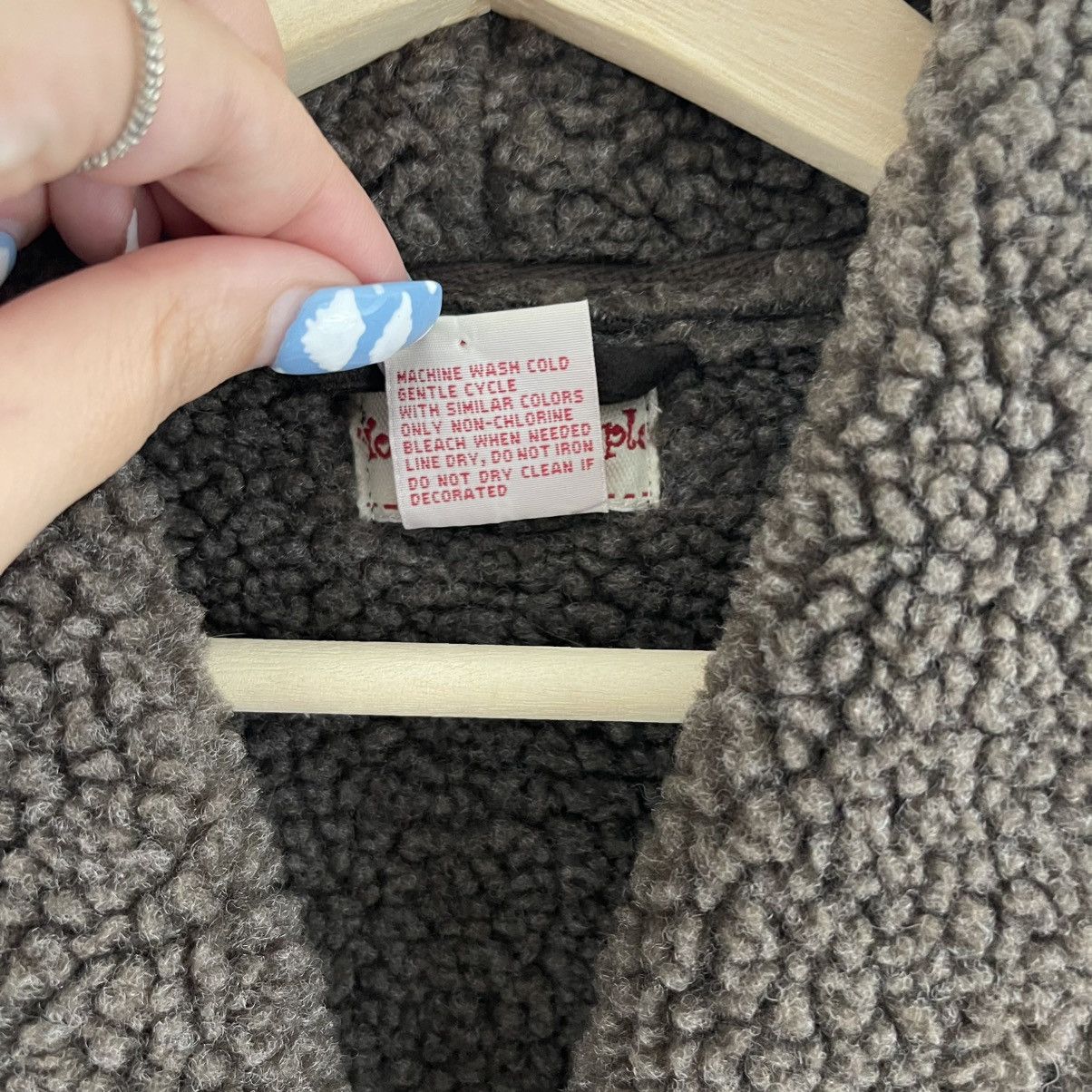 Vintage Y2K Brown Faux Suede Sherpa Toggle Button Up Floral Vest Size M / US 6-8 / IT 42-44 - 9 Thumbnail