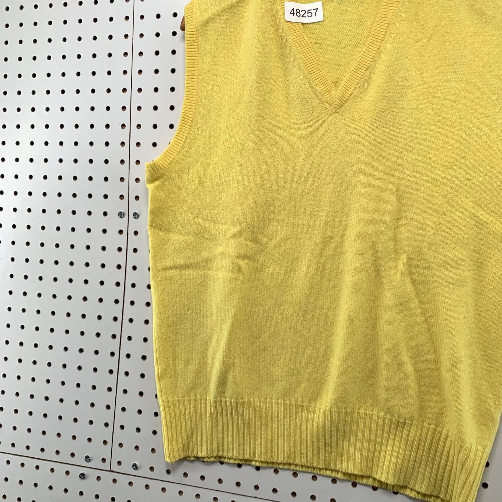 Vintage Vintage Mark Shale Scotland Sweater Vest Mens Medium Yellow Mcgeorge Lambswool Vest Size US M / EU 48-50 / 2 - 3 Thumbnail