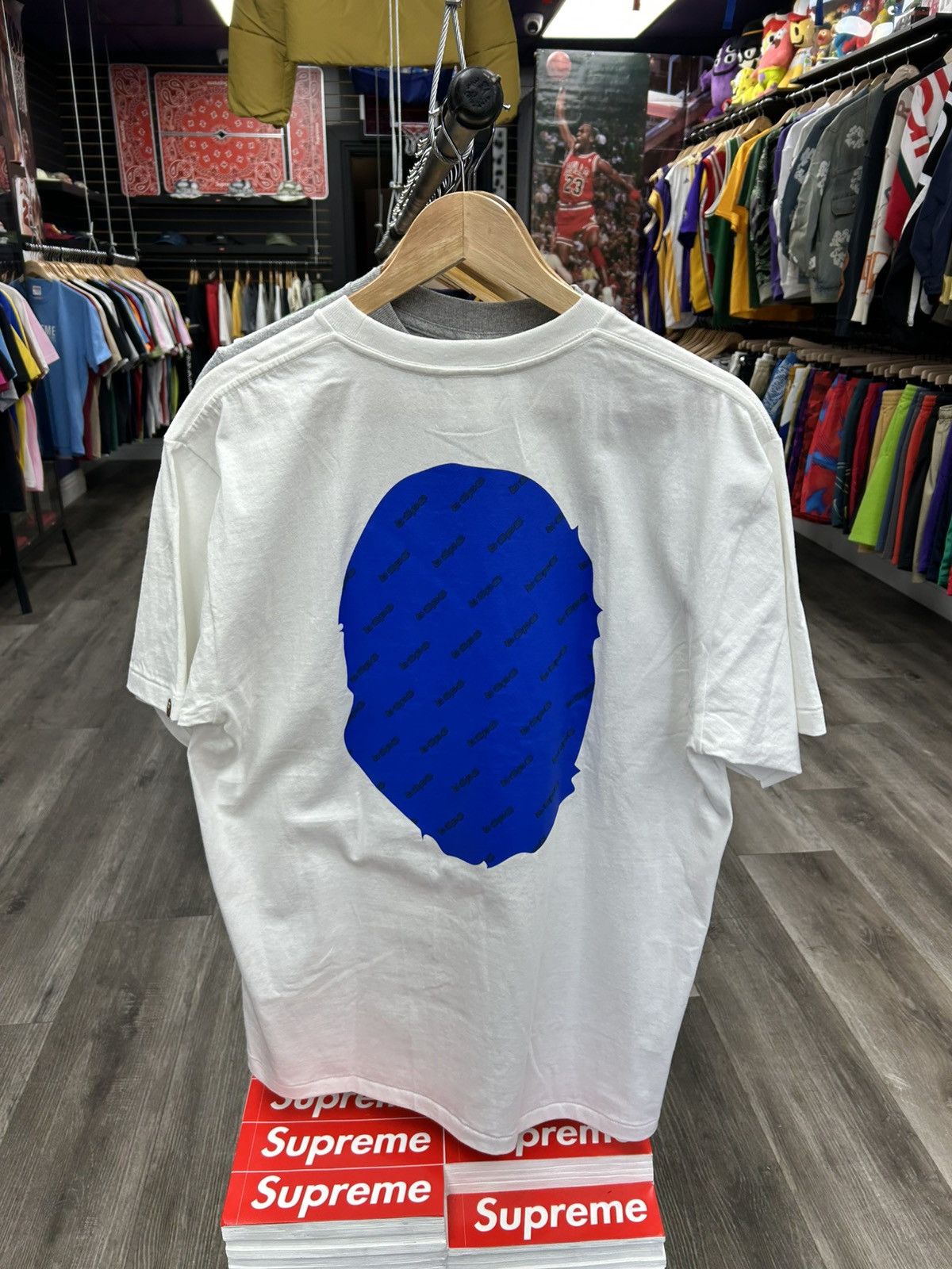 Bape A Bathing Ape T-shirt Size US XL / EU 56 / 4 - 2 Thumbnail