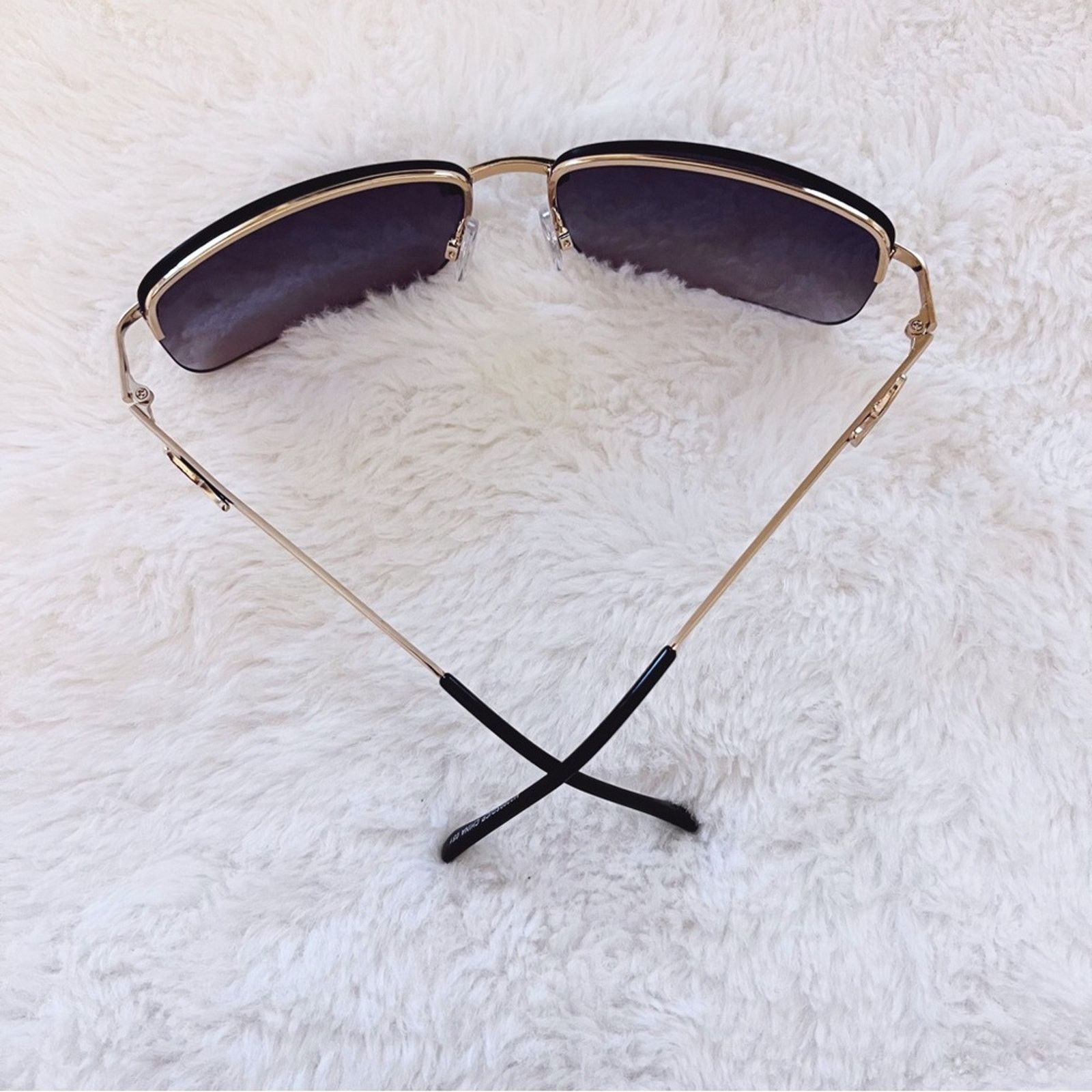 Other Delia Black Rimless Butterfly Accent Sunglasses Size ONE SIZE - 8 Thumbnail