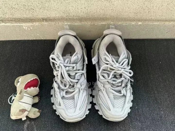 Balenciaga Balenciaga Track Size 36. Size US 5 / IT 35 - 5 Thumbnail