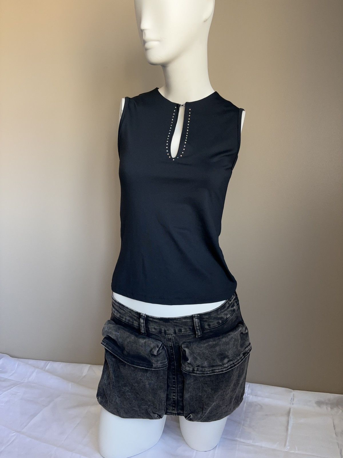 Designer × Vintage Glamour neckline vintage tank top Size S / US 4 / IT 40 - 1 Thumbnail