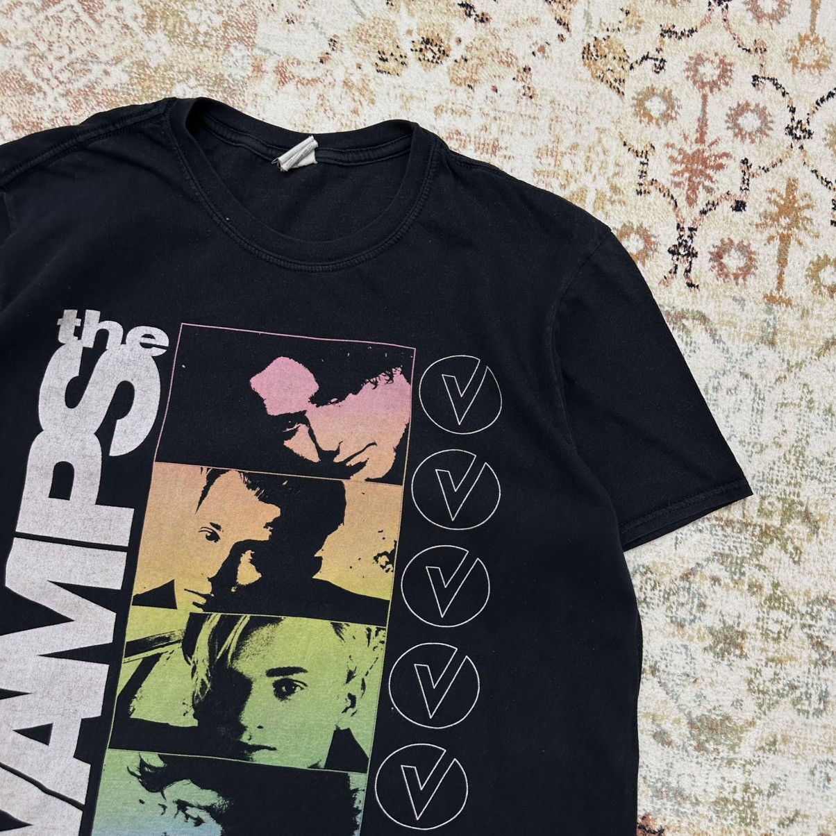 Band Tees × Vintage Vintage Adult” The Vamps” T-shirts Band Rock Tour 00s Size US L / EU 52-54 / 3 - 5 Thumbnail