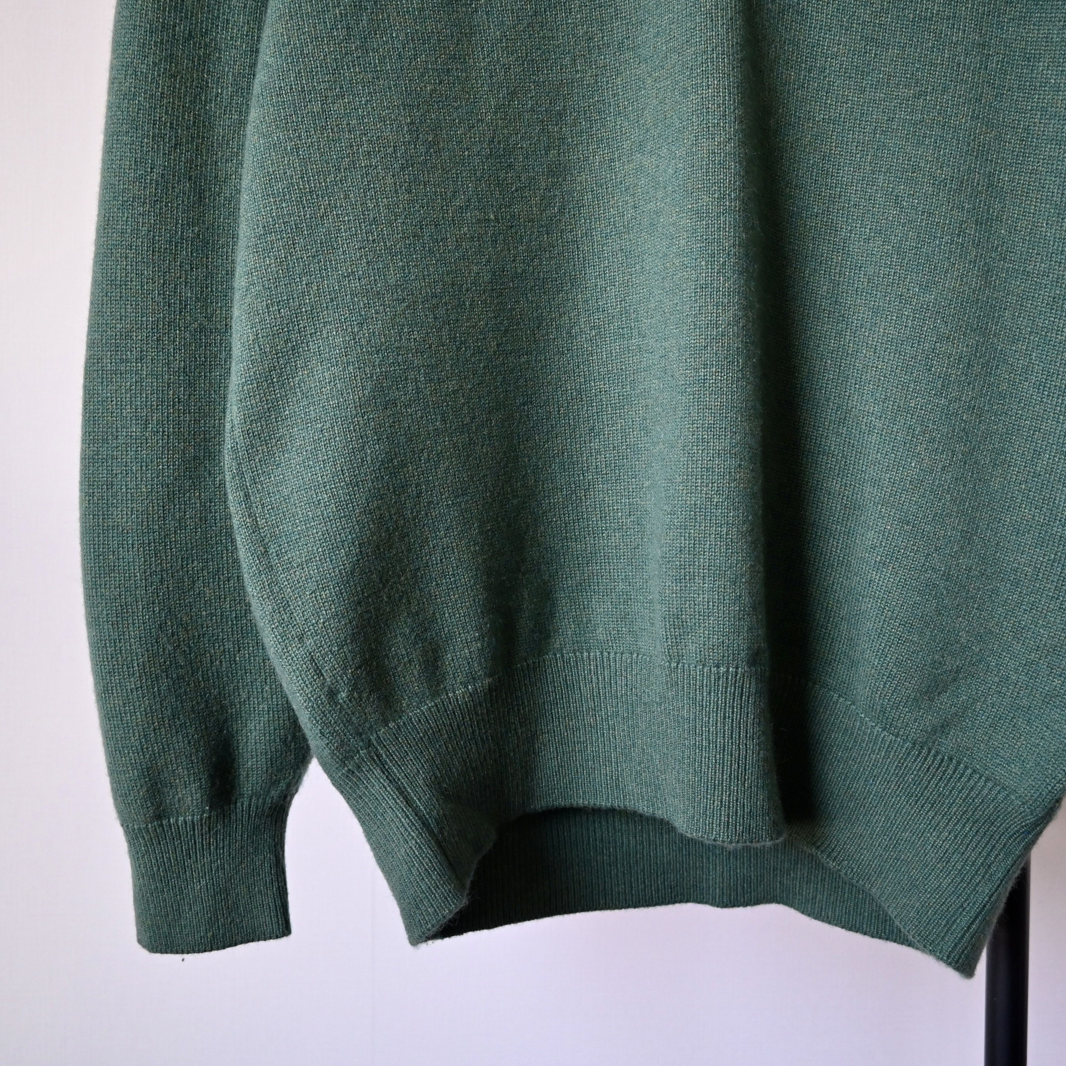 Vintage VTG 1990s SCOTNESS pure cashmere sweater, made in Scotland Size US L / EU 52-54 / 3 - 9 Thumbnail