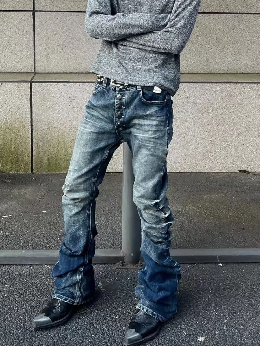 Japanese Brand Vintage Washed Minimalist Kpop Jean Size US 28 / EU 44 - 1 Thumbnail