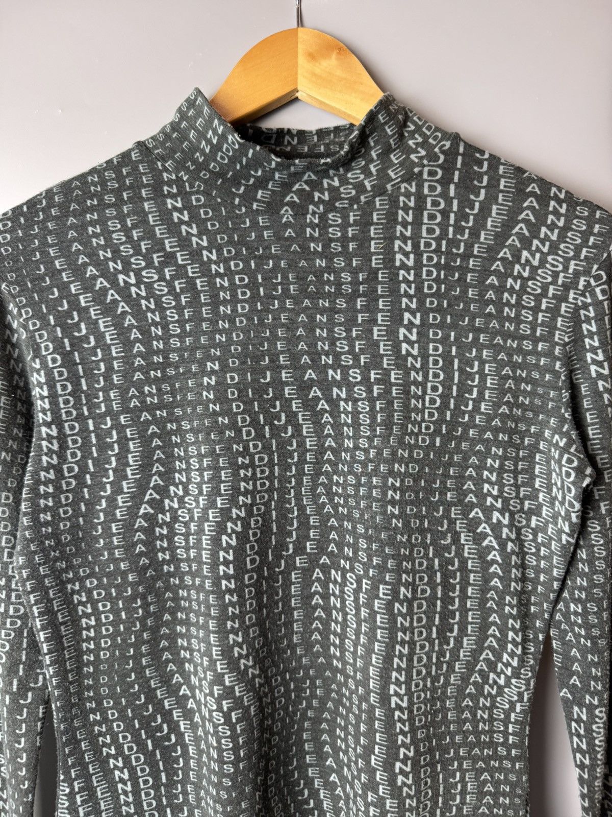 Fendi Vintage Fendi Jeans Monogram Wavy Print Turtleneck Size S / US 4 / IT 40 - 2 Thumbnail