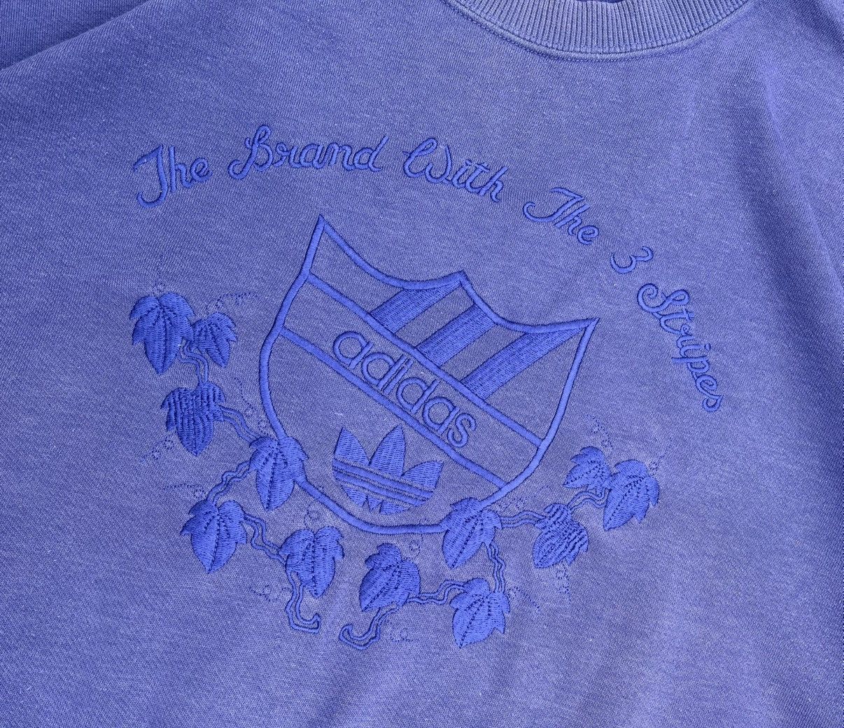 Adidas × Vintage Vintage 90s RARE Adidas Embroidered Spellout Sweatshirt Size M / US 6-8 / IT 42-44 - 3 Thumbnail