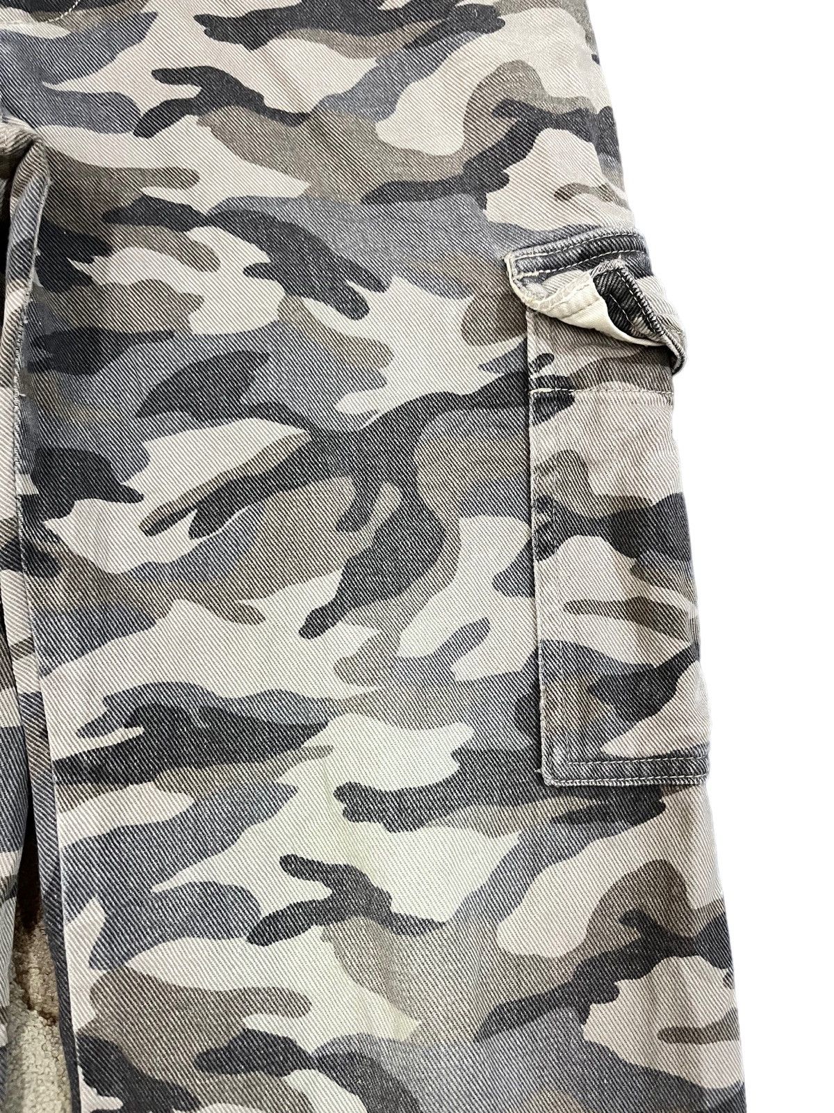 Boycott Vintage Boycott Army Cameo Cargo Denim Size US 33 - 5 Thumbnail