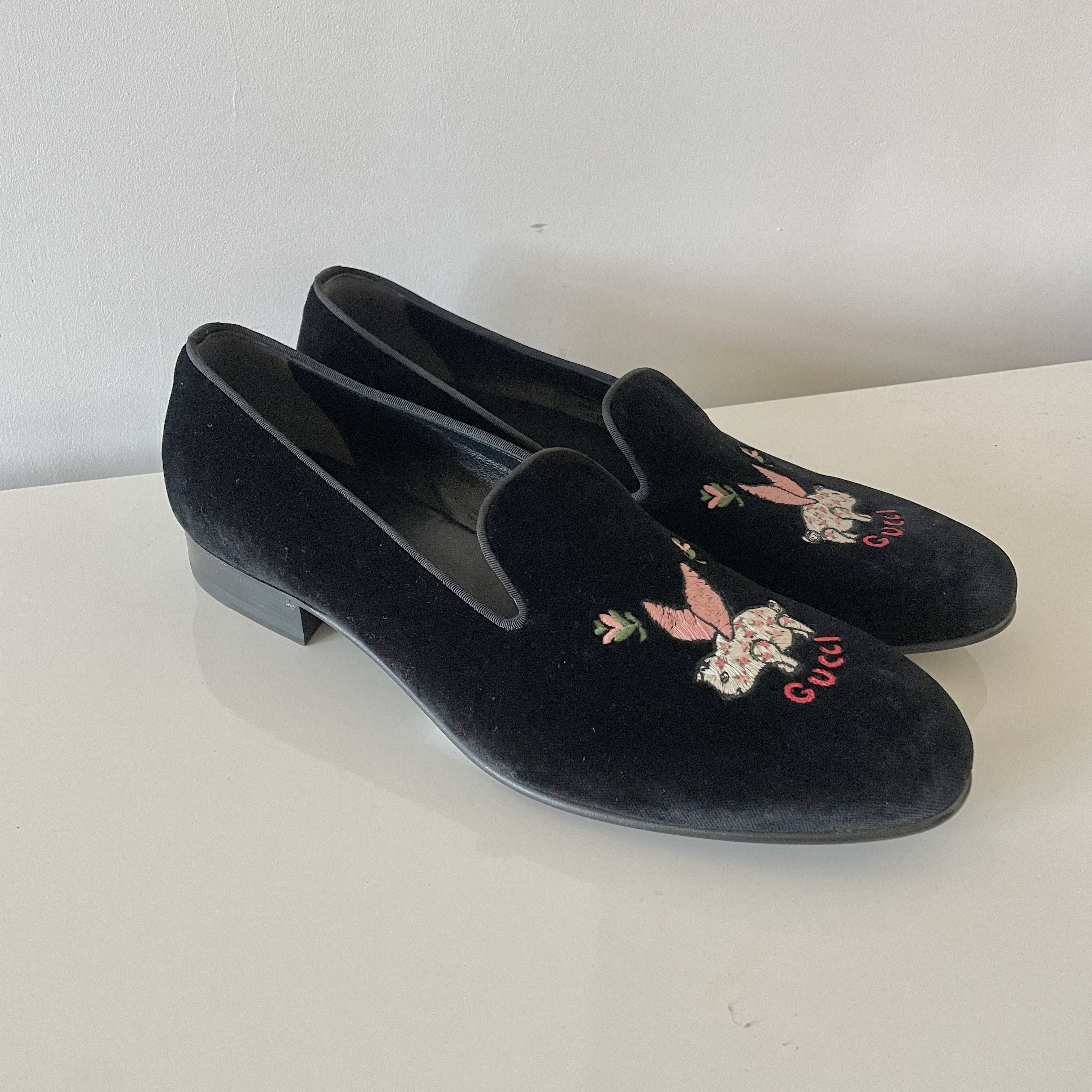 Gucci Gucci Runway Logo Flying Pig Velvet Leather Loafer Size US 11.5 / EU 44-45 - 1 Thumbnail