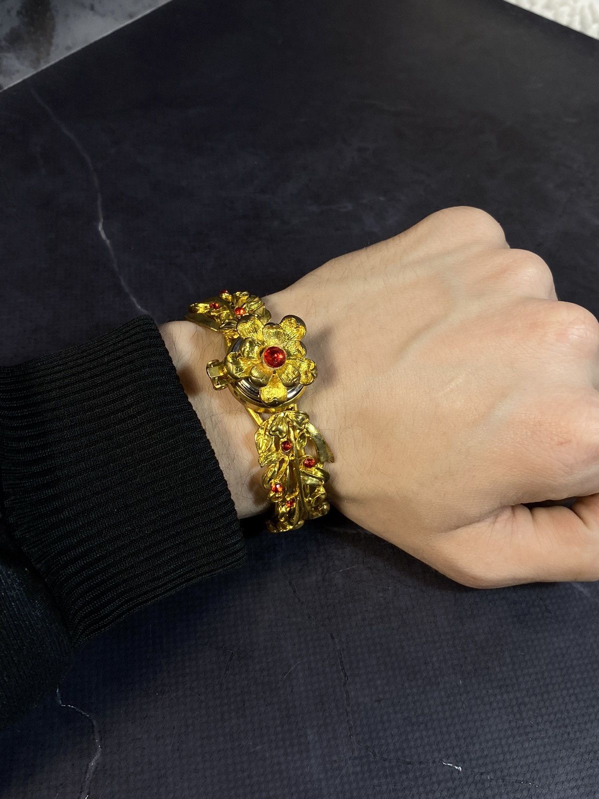 Jewelry Vintage Gold Ornate Bracelet Watch, Japanese Brand Size ONE SIZE - 3 Thumbnail