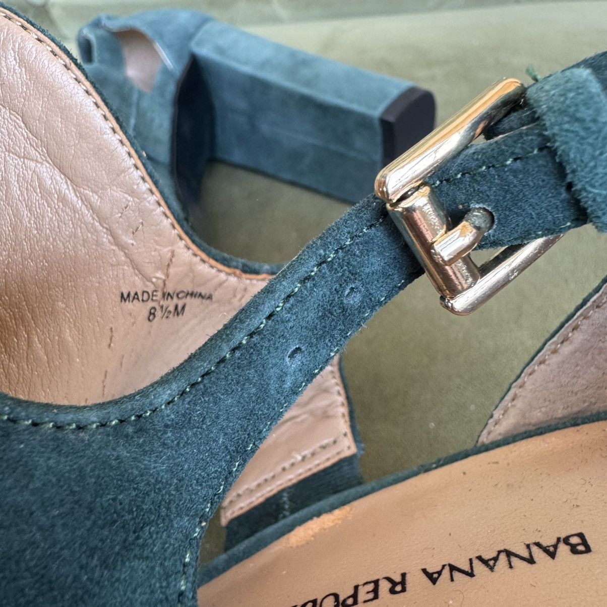 Banana Republic Banana Republic Blyss Green Suede Sandals 8.5 M Size US 8.5 / IT 38.5 - 10 Thumbnail