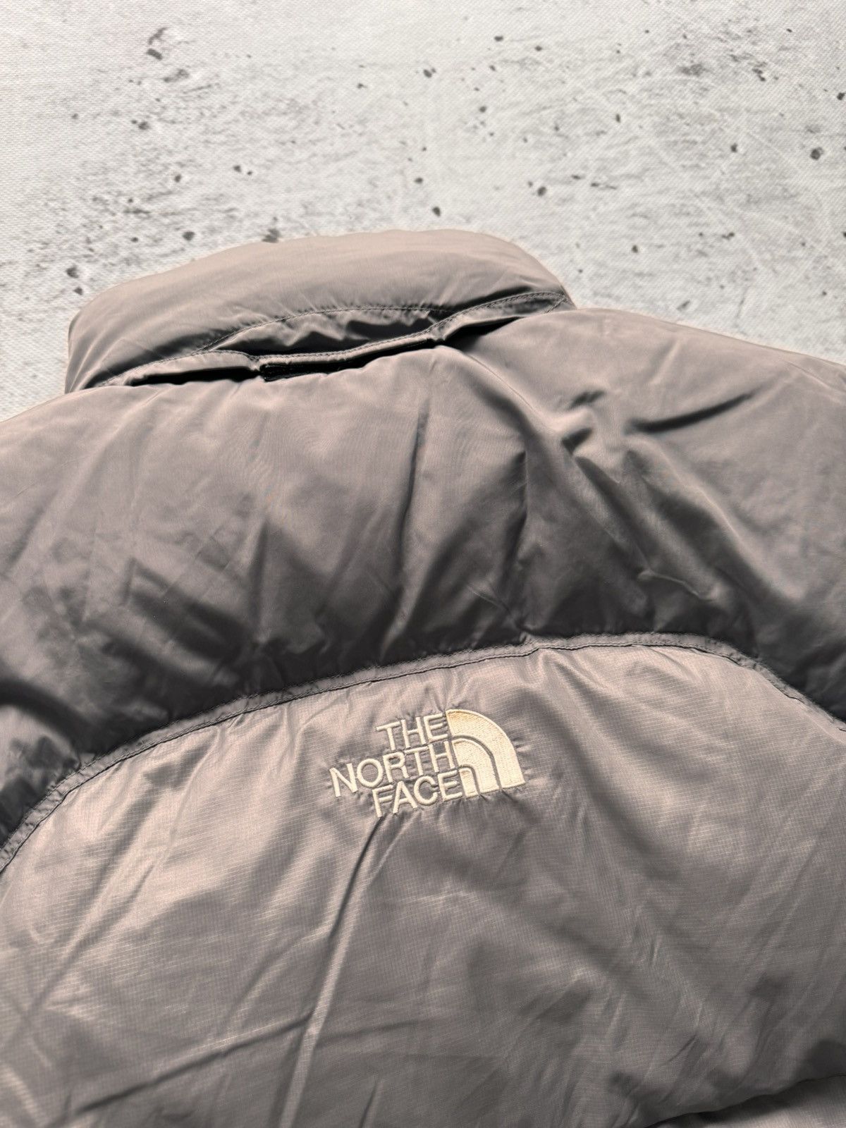 The North Face × Vintage THE NORTH FACE 700 VINTAGE BASIC LOGO PUFFER DOWN JACKET Size US L / EU 52-54 / 3 - 7 Thumbnail