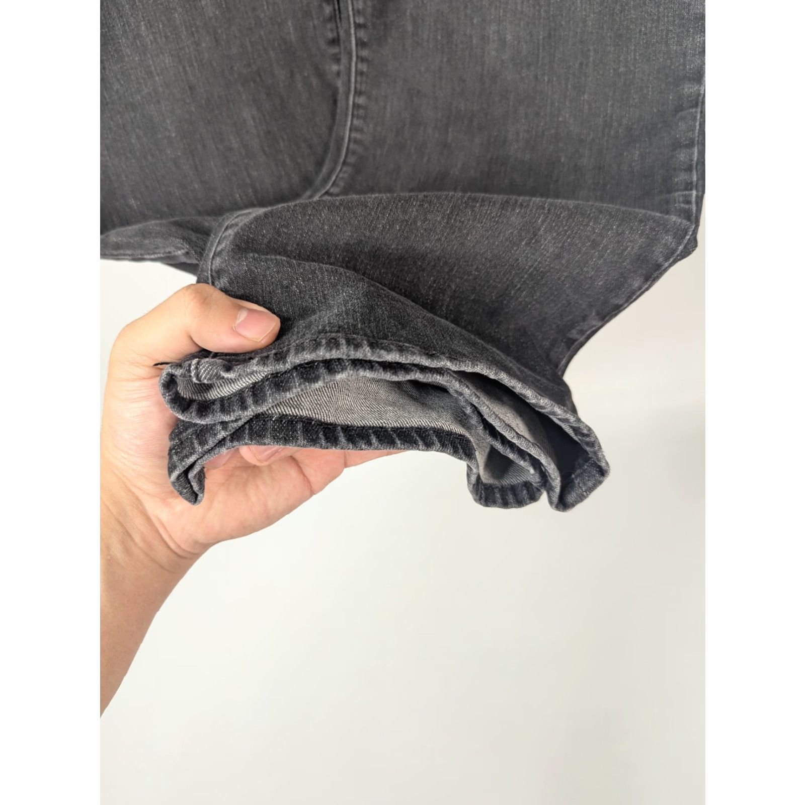 Vintage Chico's Jeans Main: Chico's High Rise Straight Leg Crop Charcoal Wash Size L Jeans Black Denim Women Regular 2 XS? Size 36" / US 14 / IT 50 - 2 Thumbnail