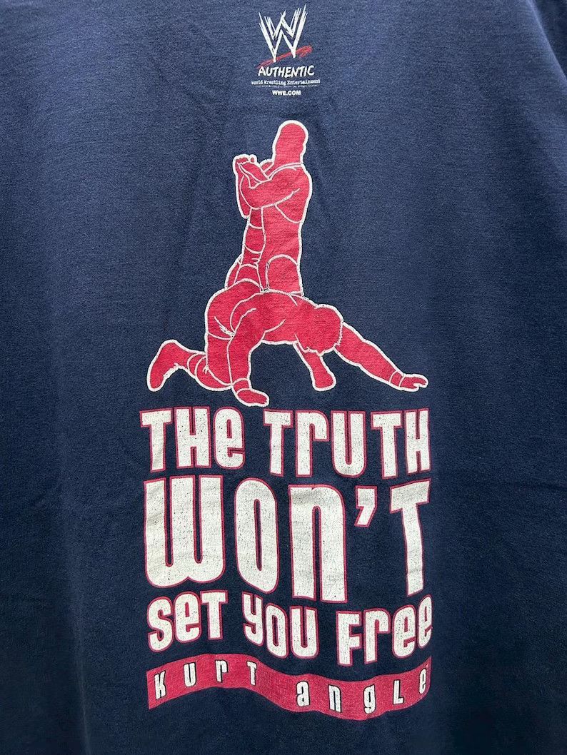 WWE Vintage 2002 Kurt Angle tshirt size XL Size US XL / EU 56 / 4 - 4 Thumbnail