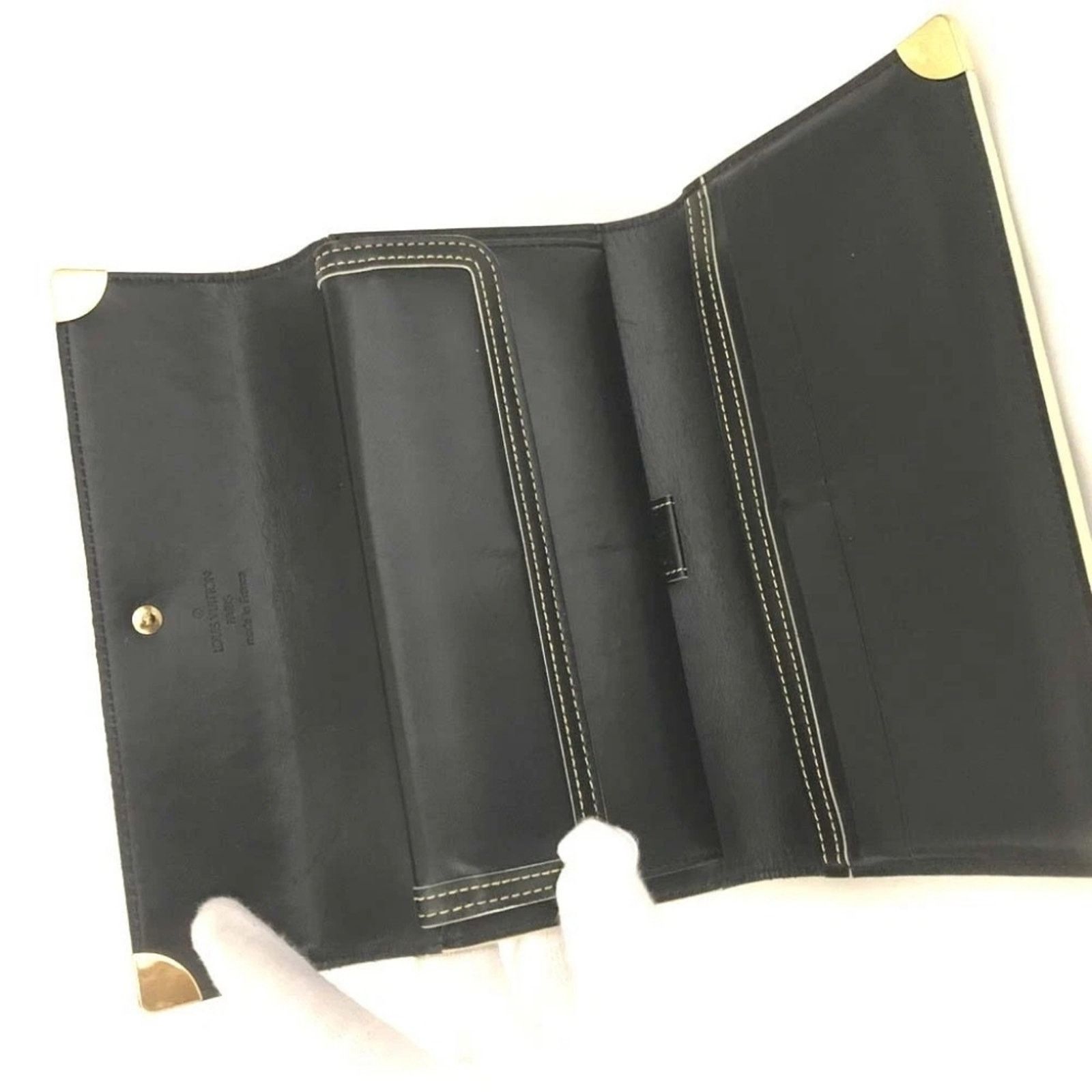 Louis Vuitton Louis Vuitton Suhali Porte Trésor International Wallet Black Size ONE SIZE - 6 Thumbnail