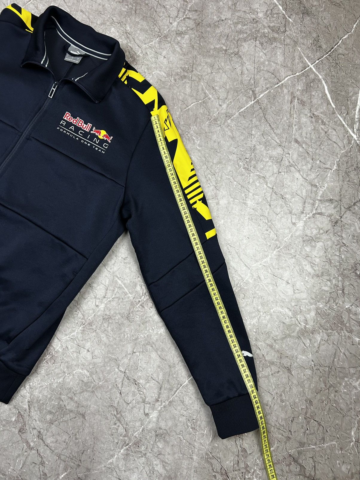 Puma Vintage Honda Red Bull Racing Jacket F1 Aston Martin Puma Size US L / EU 52-54 / 3 - 11 Thumbnail
