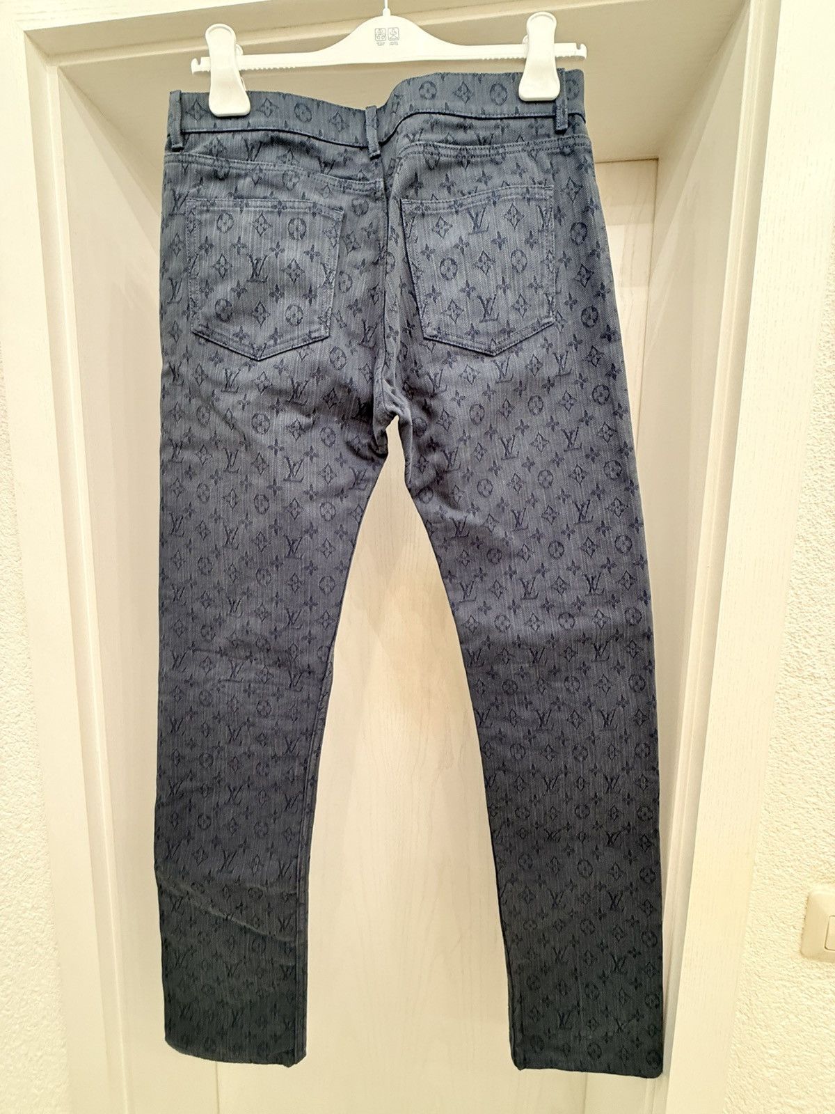 Louis Vuitton × Virgil Abloh Louis Vuitton Monogram Denim Jeans Navy Blue US 30 Size US 30 / EU 46 - 2 Thumbnail