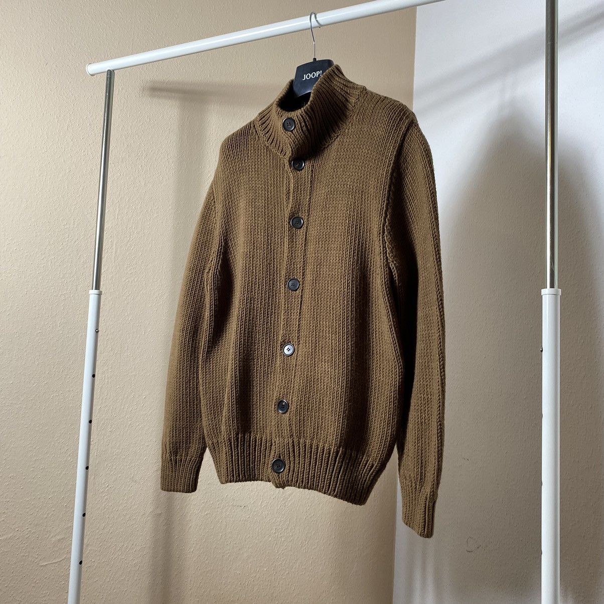 Louis Vuitton Wool Knit Button Sweater Louis Vuitton Brown Size US L / EU 52-54 / 3 - 12 Thumbnail