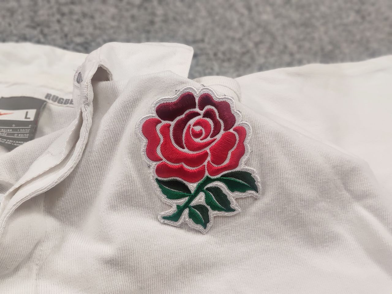 Nike Vintage Nike O2 Longsleeve Shirt England Rugby Team Jersey Size US M / EU 48-50 / 2 - 17 Thumbnail
