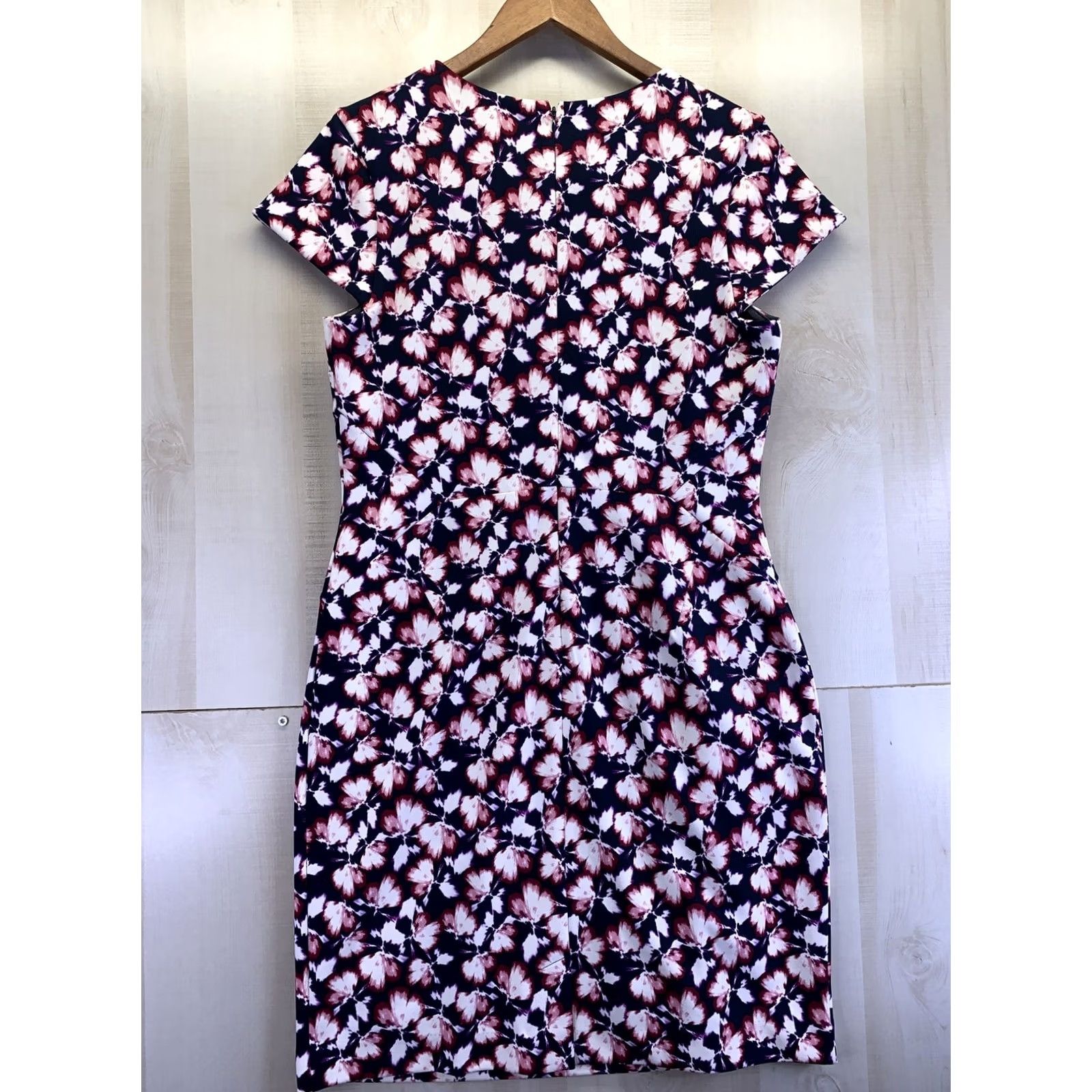 Banana Republic Banana Republic Womens Floral Print Stretch Cap Sleeve Dress Size 8 Multicolor Knee Length 8-7427 N/A Mens Womens Size M / US 6-8 / IT 42-44 - 6 Thumbnail