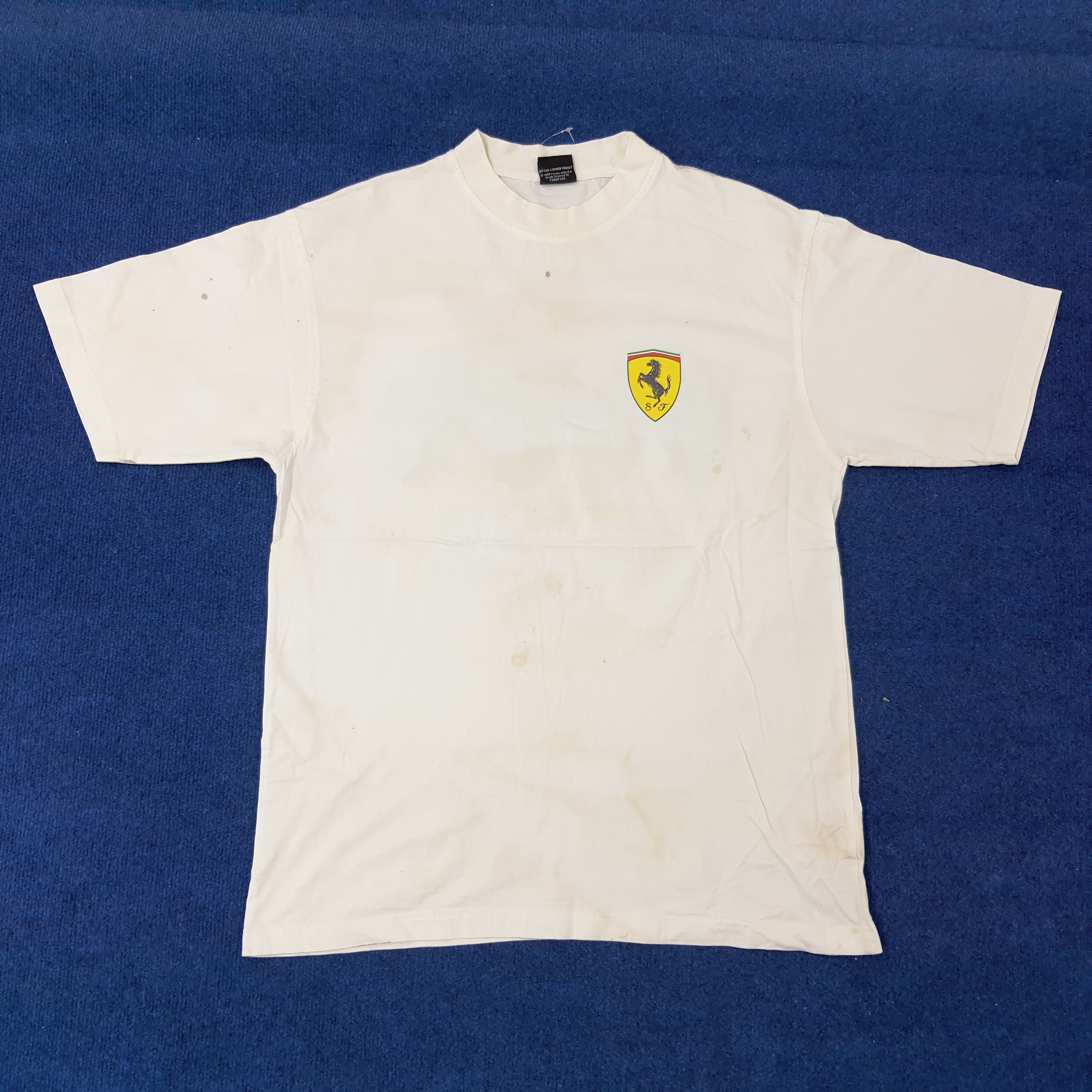 Ferrari Vintage Ferrari F1 World Championship 2000 Tshirt C249N57 Size US M / EU 48-50 / 2 - 3 Thumbnail