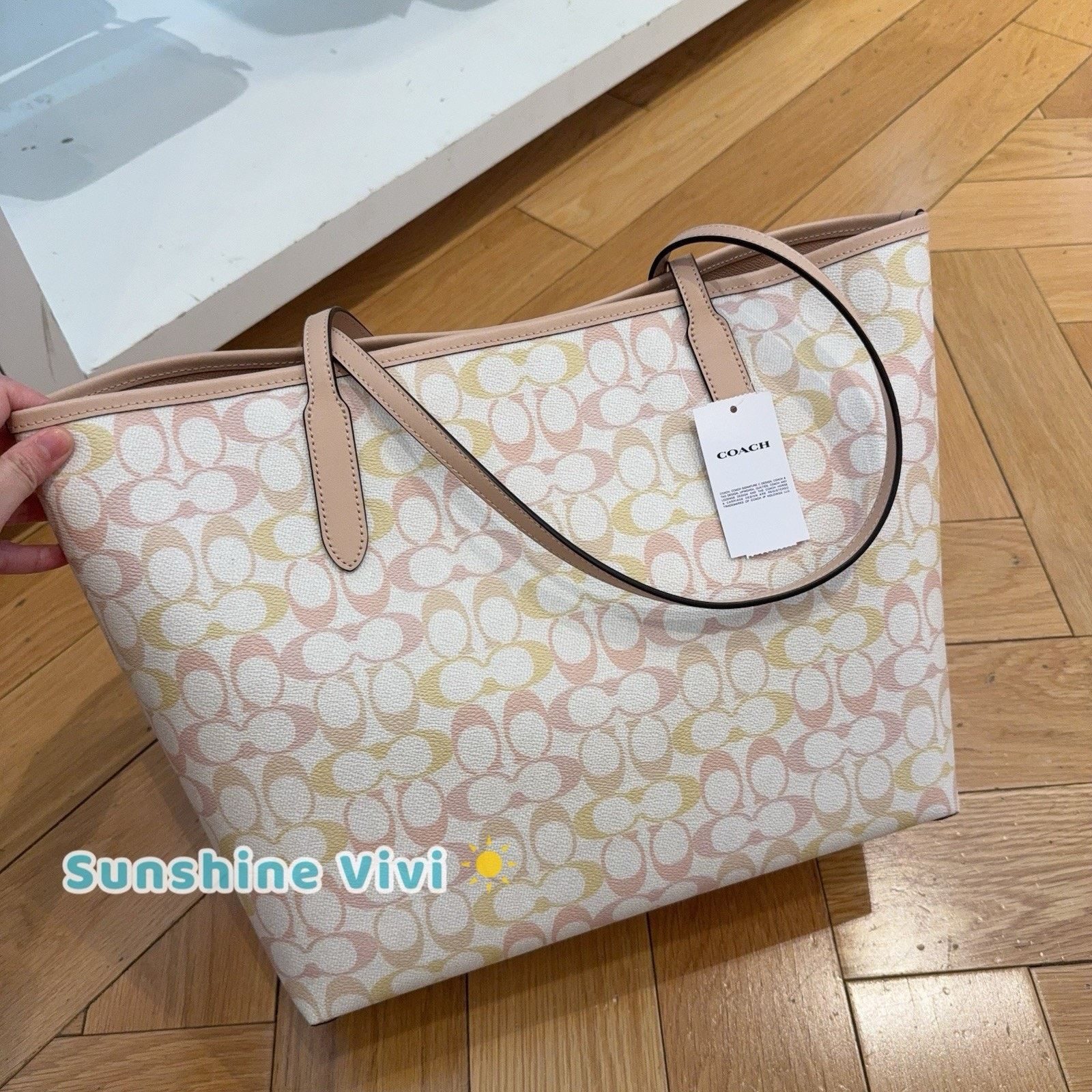 Coach NWT Coach City Tote Bag Pretty Canvas CDZ04 Chalk/Pink Size ONE SIZE - 4 Thumbnail