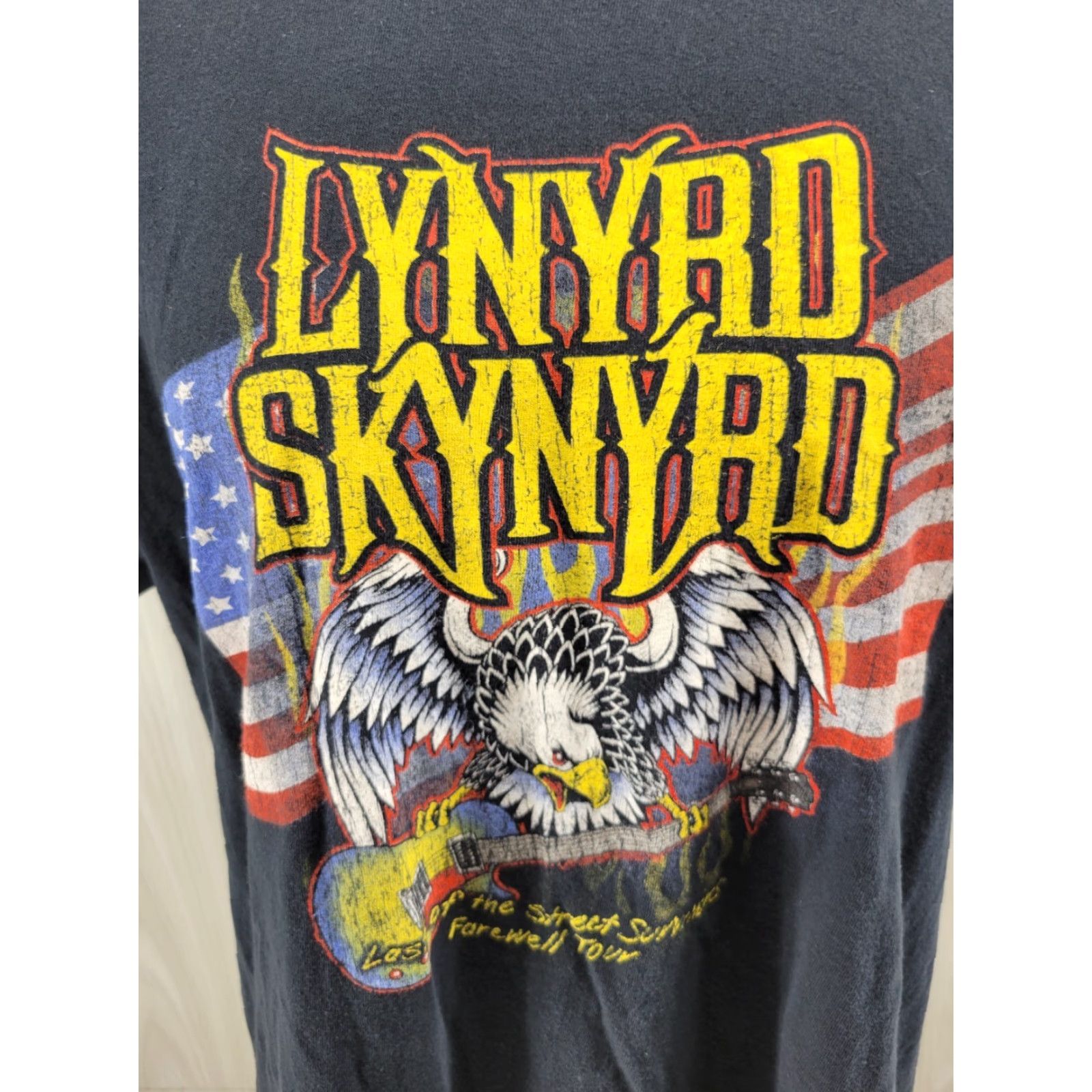 Gildan Lynyrd Skynyrd Shirt Adult XL Last of the Street Survivors Farewell Tour Mens Size US XL / EU 56 / 4 - 2 Thumbnail
