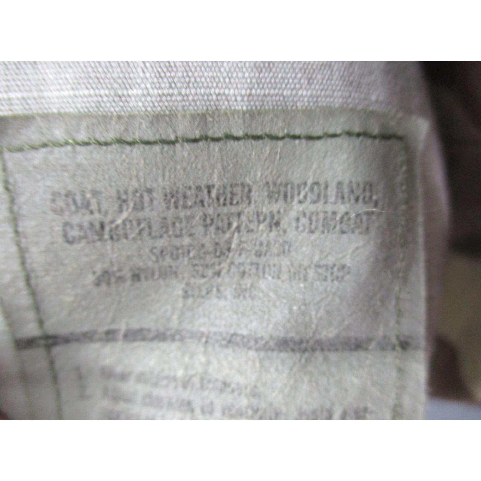 Vintage VINTAGE US Army Military Camo Hot Weather Coat Long Sleeve Medium Woodland Combat Coat Size US M / EU 48-50 / 2 - 7 Thumbnail