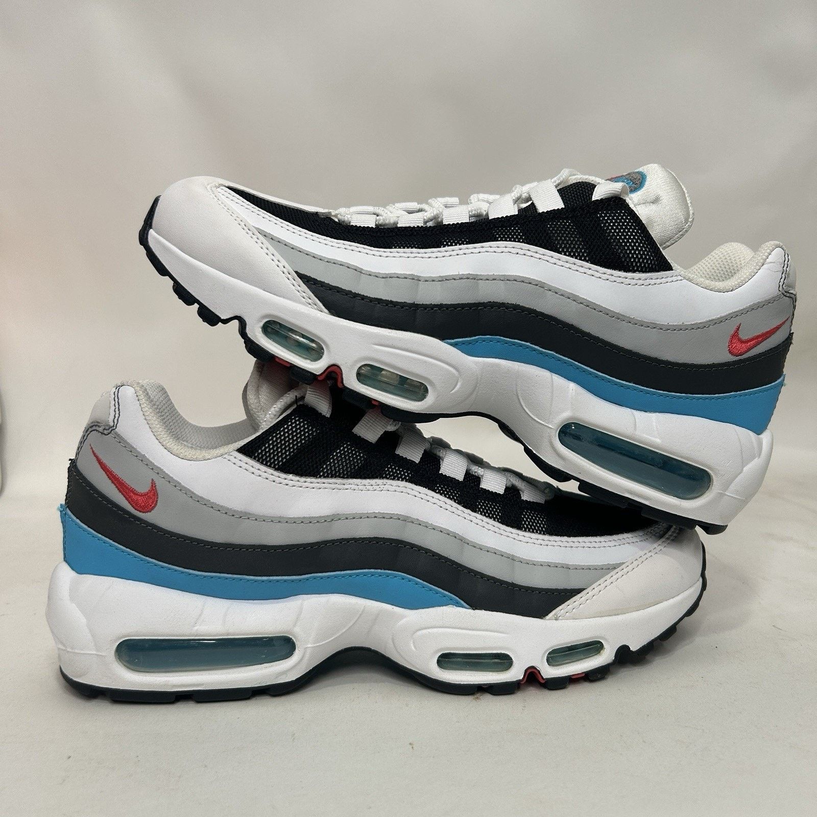 Nike Nike Air Max 95 OG “Glass Blue White Fusion Red” Size US 8.5 / EU 41-42 - 1 Thumbnail