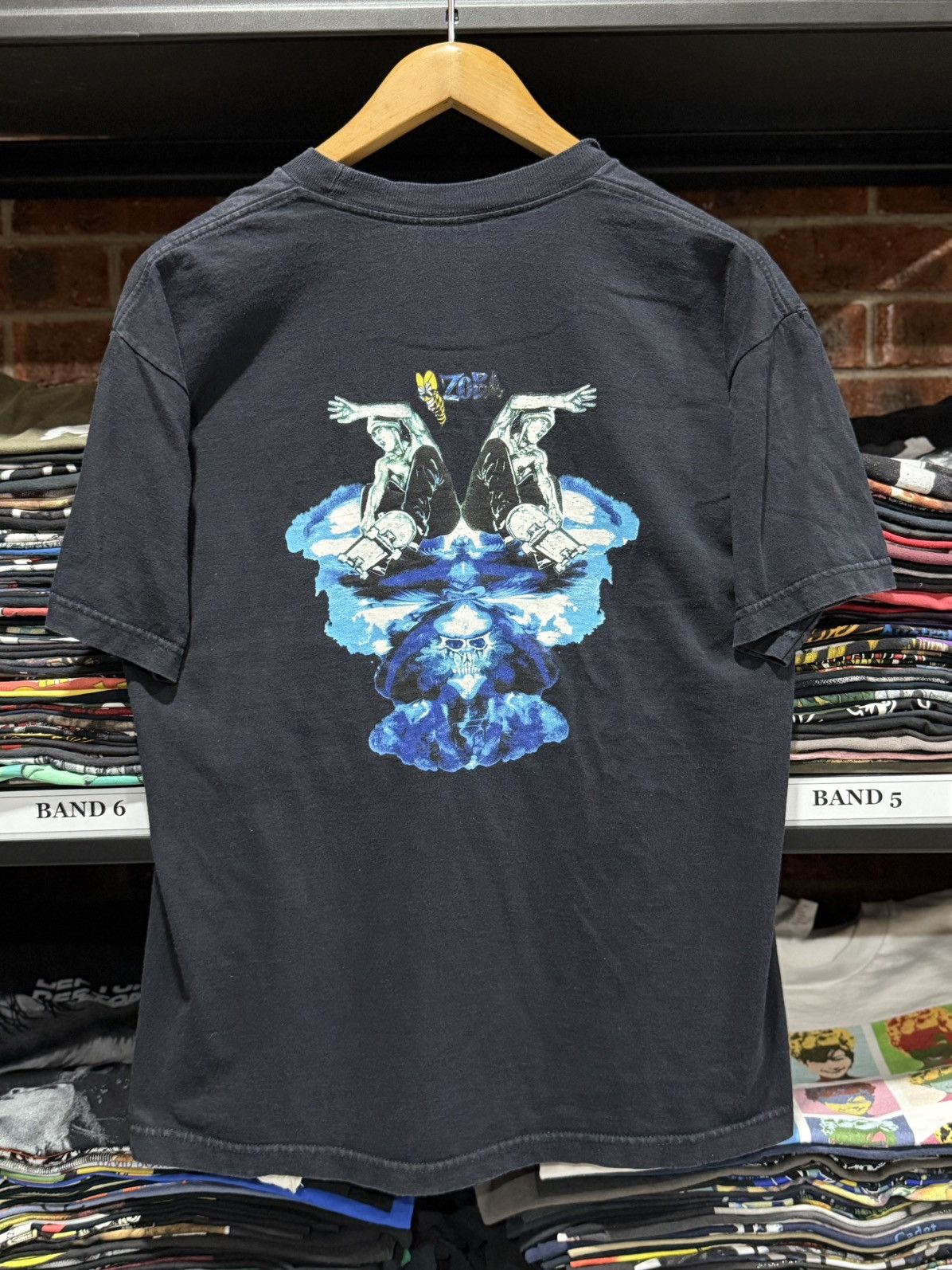 Vintage Vintage 90s Zoba Skull Skateboard Faded Usa Tee Size US L / EU 52-54 / 3 - 1 Thumbnail