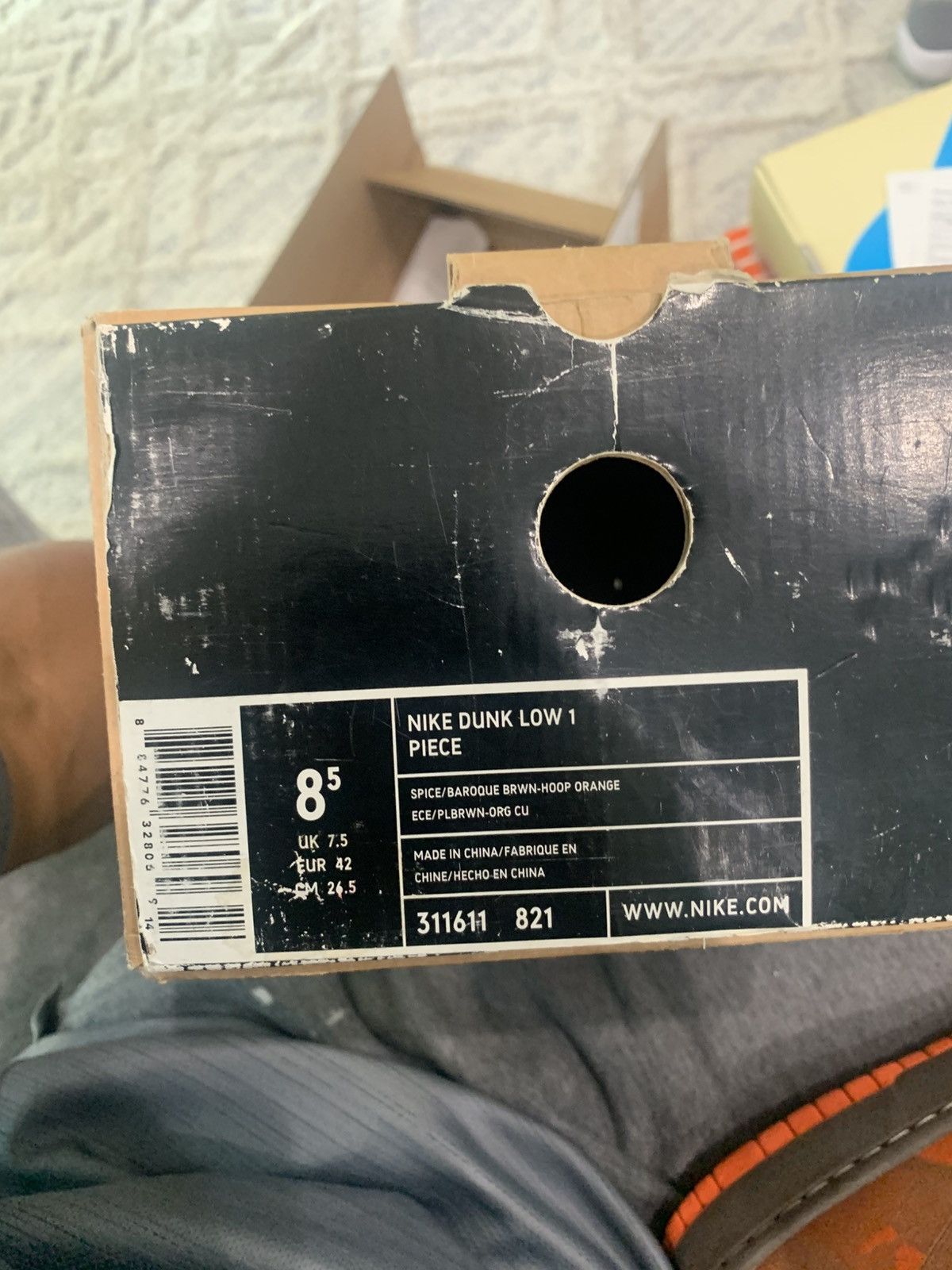 Nike SUPER RARE Nike Dunk Low 1 Piece Size US 8.5 / EU 41-42 - 6 Thumbnail