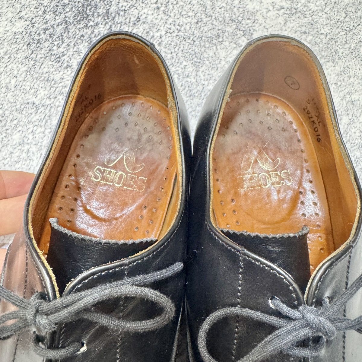 Other K-Shoes England Vintage Oxfords Brogues US8 UK7 EU41 26cm Size US 8 / EU 41 - 13 Thumbnail