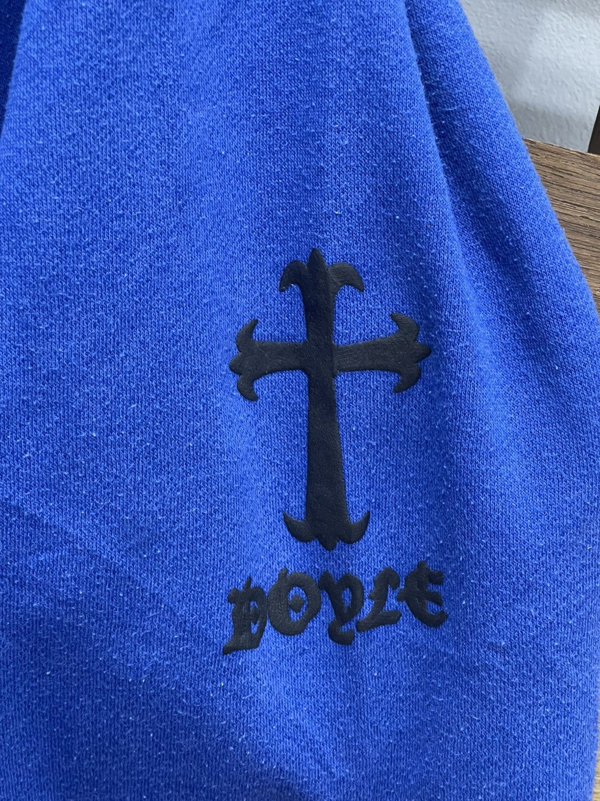 Vintage VINTAGE DOYLE Y2K Blue Cross Hoodie - "2001 Come Knocking" Size US XL / EU 56 / 4 - 5 Thumbnail