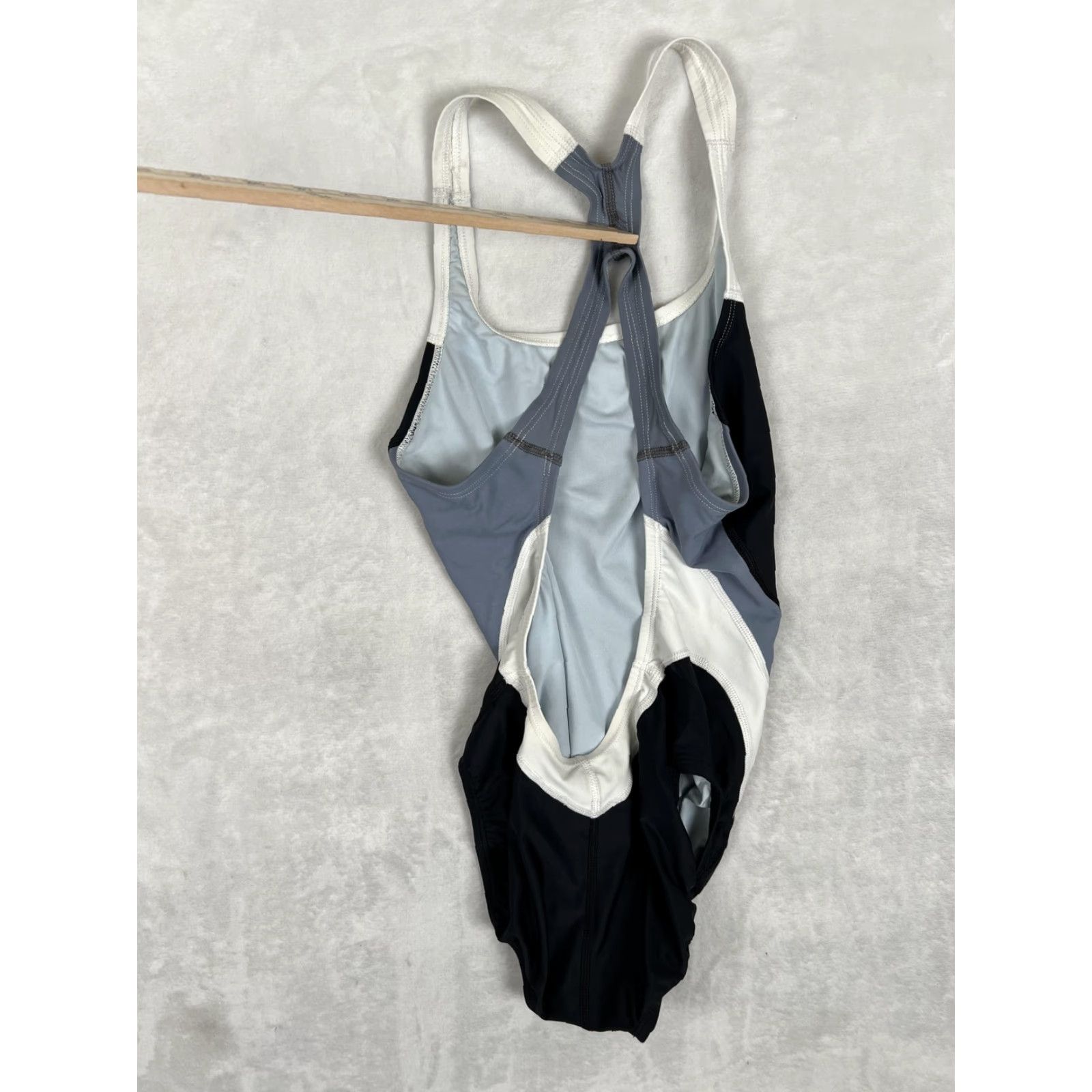 Nike Nike Swimsuit Womens 8 Black White Colorblock One Piece Racerback Athletic Size ONE SIZE - 3 Thumbnail