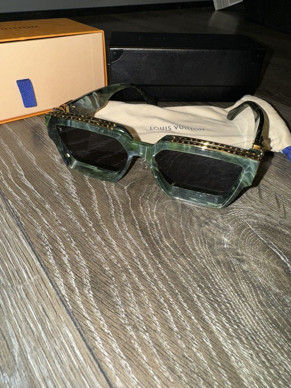 Louis Vuitton Millionaire 1.1 RaRE green Size ONE SIZE - 9 Thumbnail